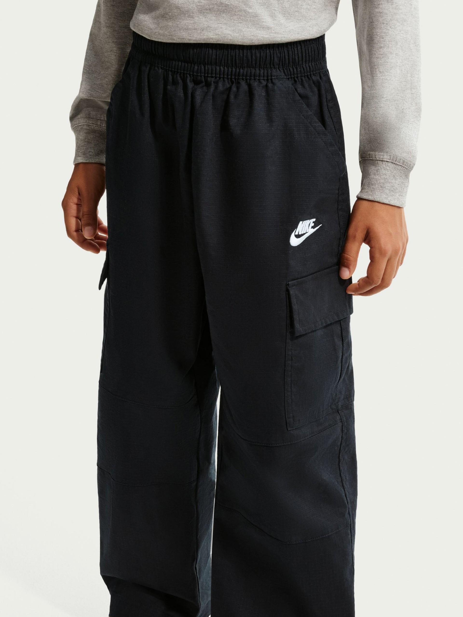 Calças Nike Sportswear Club Cargo Júnior Pretas