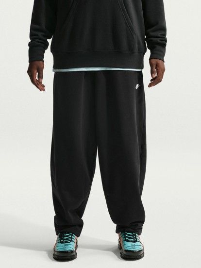 Nike Sportswear Club Oversized Black Trousers For Men