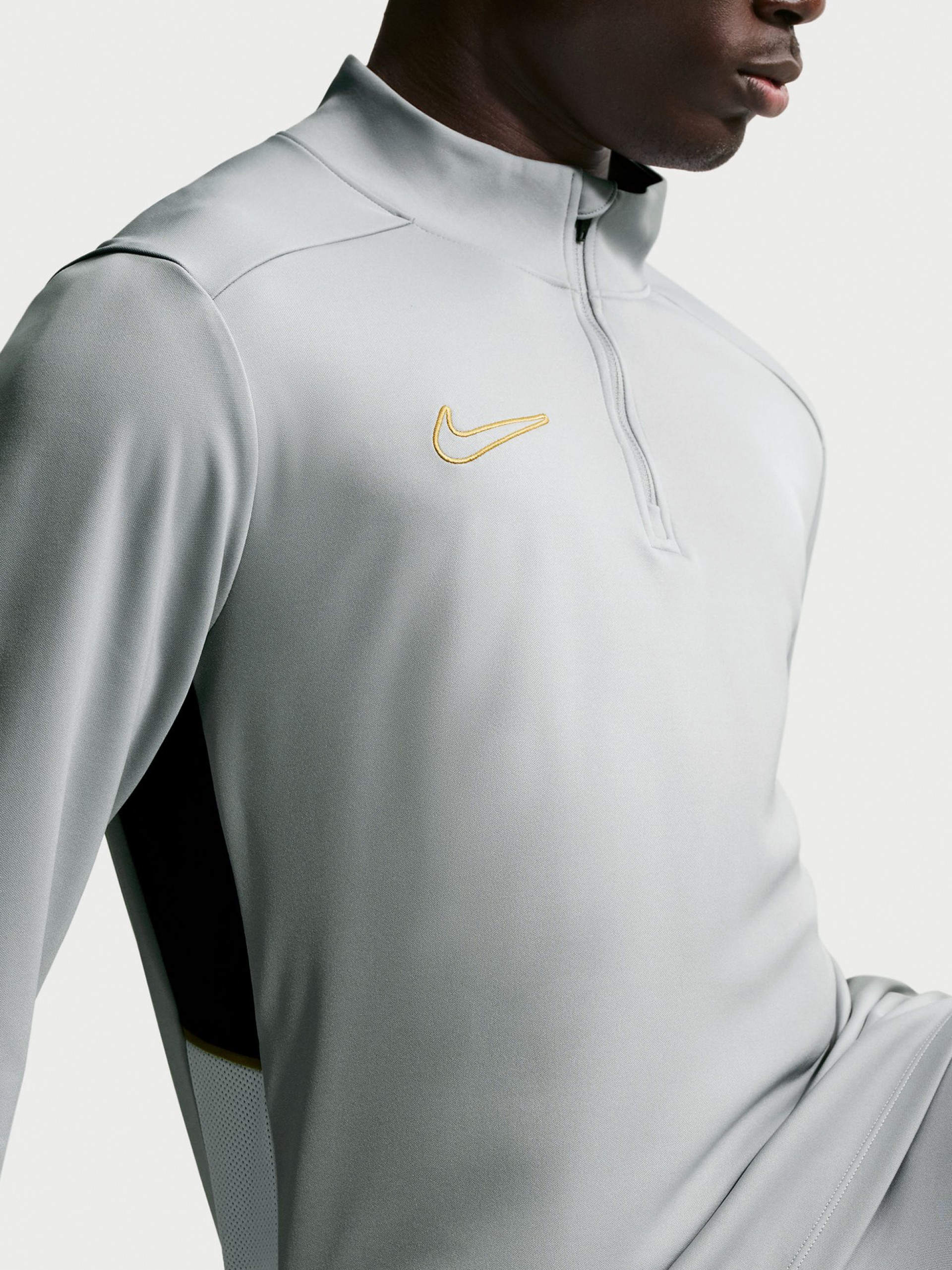 Camisola com Fecho de Futebol Nike Academy Dri-FIT Cinzenta, Preta e Dourada Para Homem