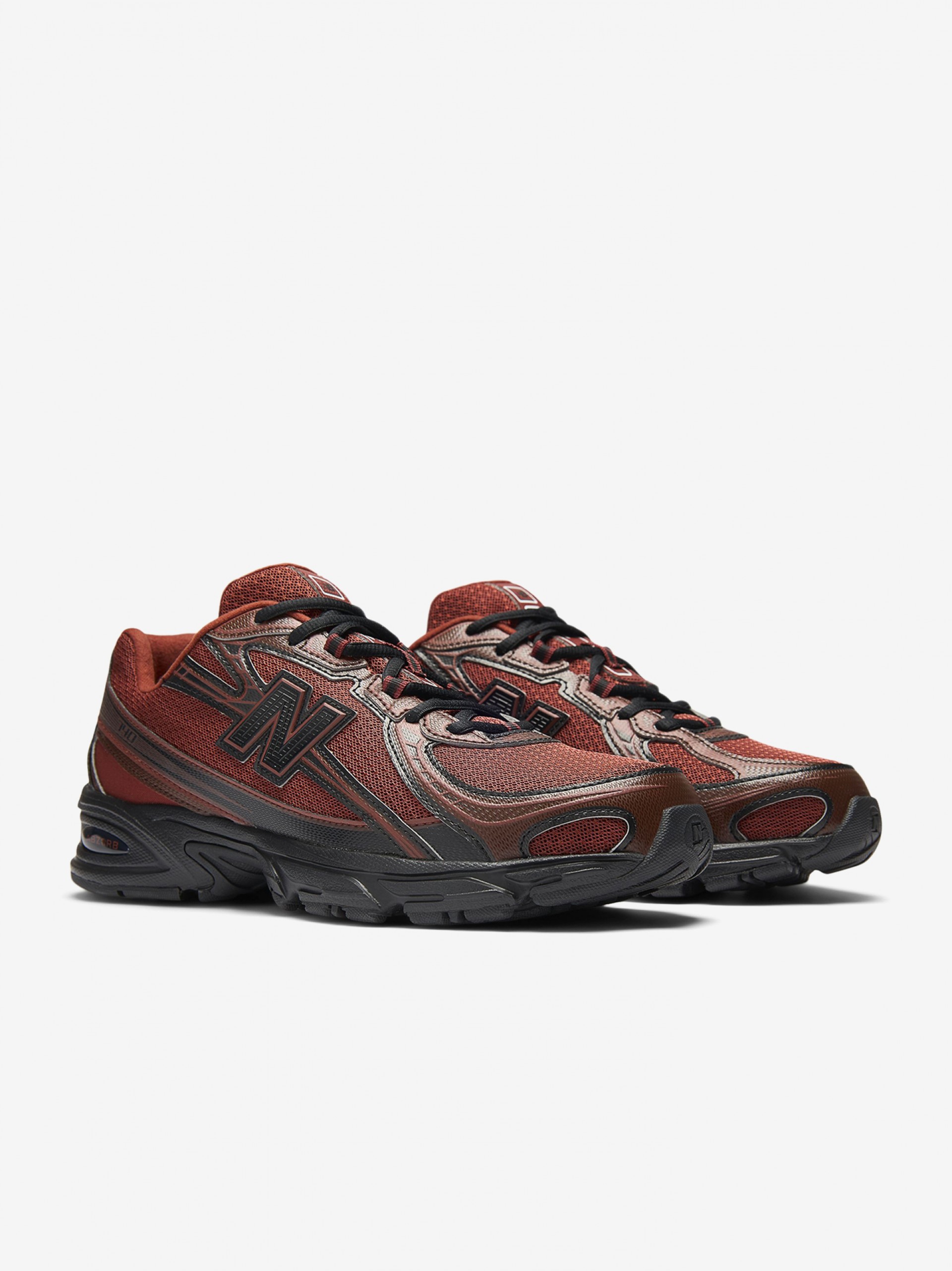 New Balance U740 V2 Brown and Black Sneakers