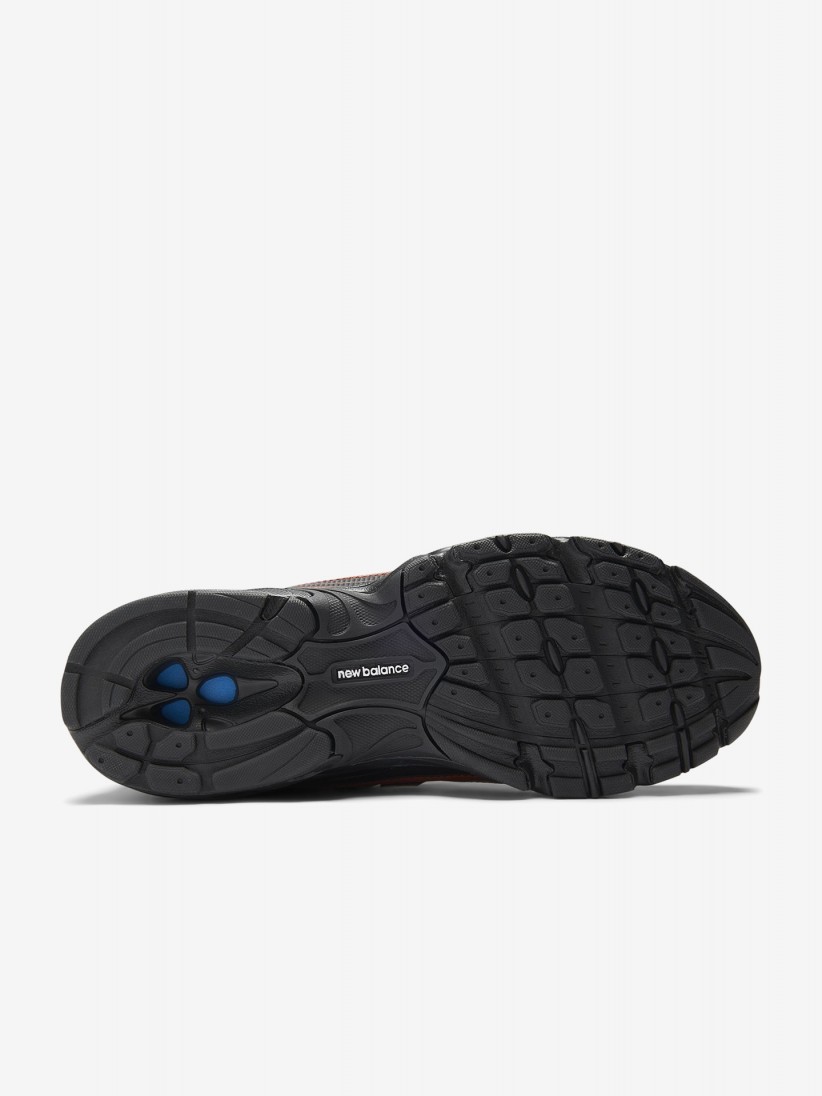 New Balance U740 V2 Brown and Black Sneakers