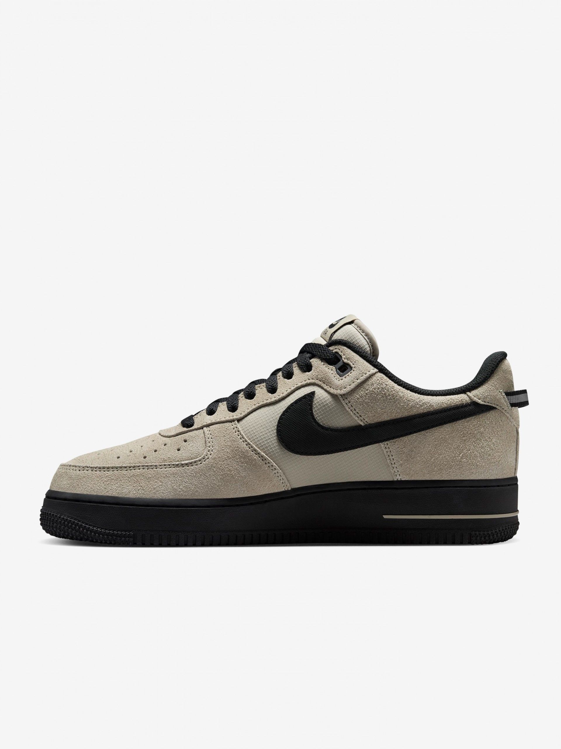 Zapatillas Nike Air Force 1 07 LV8 Beige y Negras De Gamuza y Tela Para Hombre