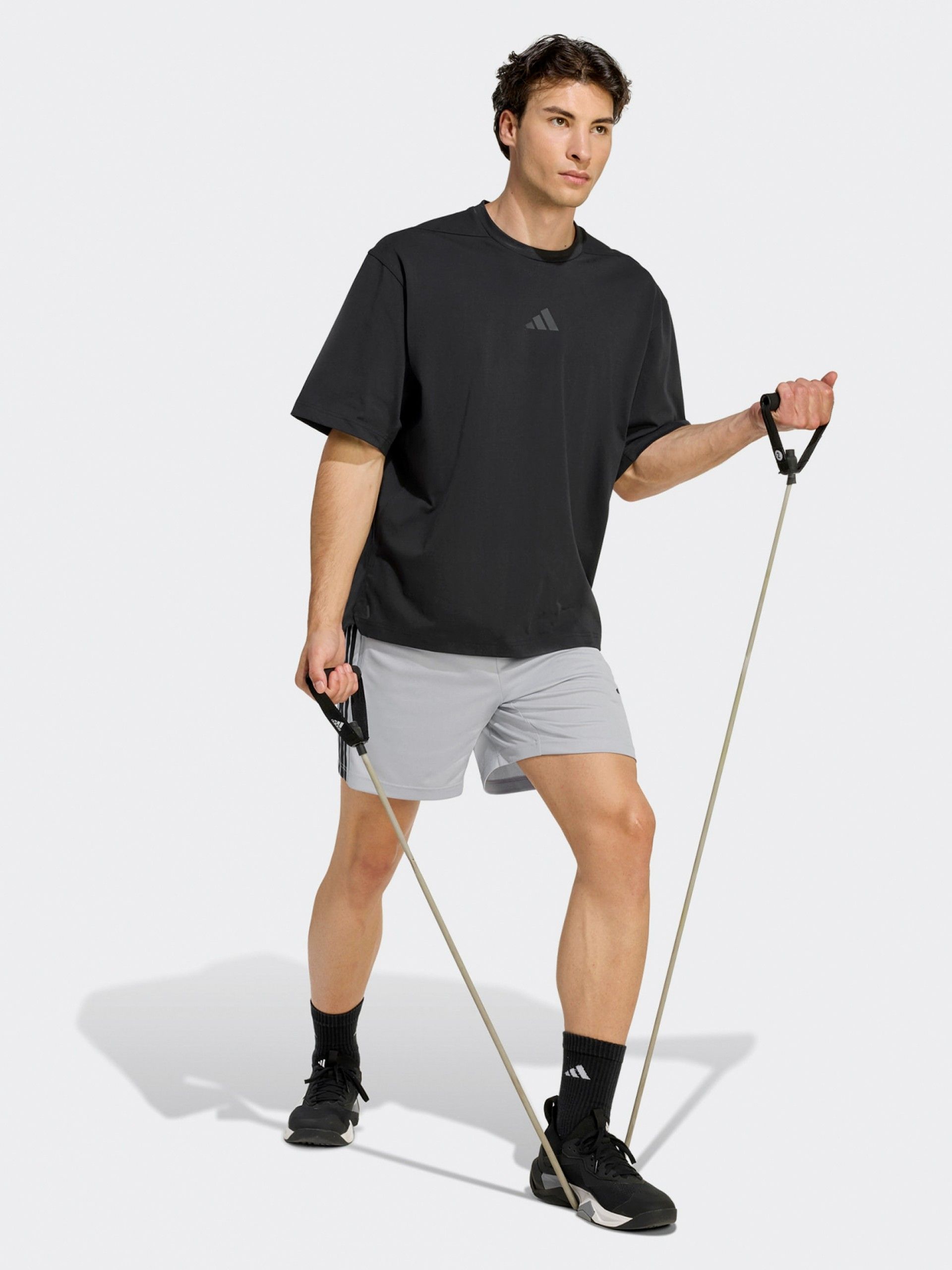 Calções de Treino Adidas Workout Essentials Base 3-Stripes 18cm Cinzentos e Pretos