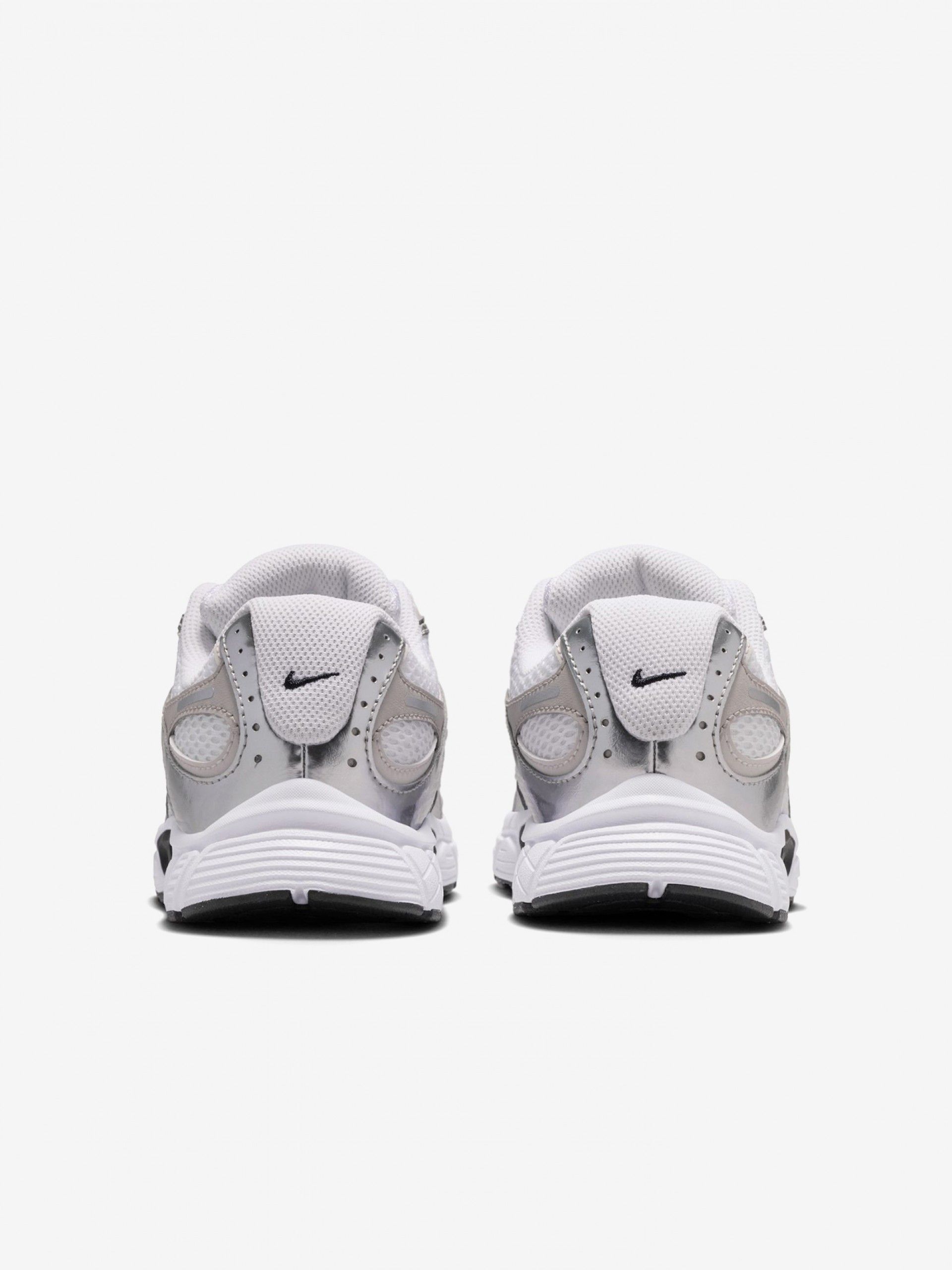 Sapatilhas Nike V5 RNR Brancas e Prateadas Júnior