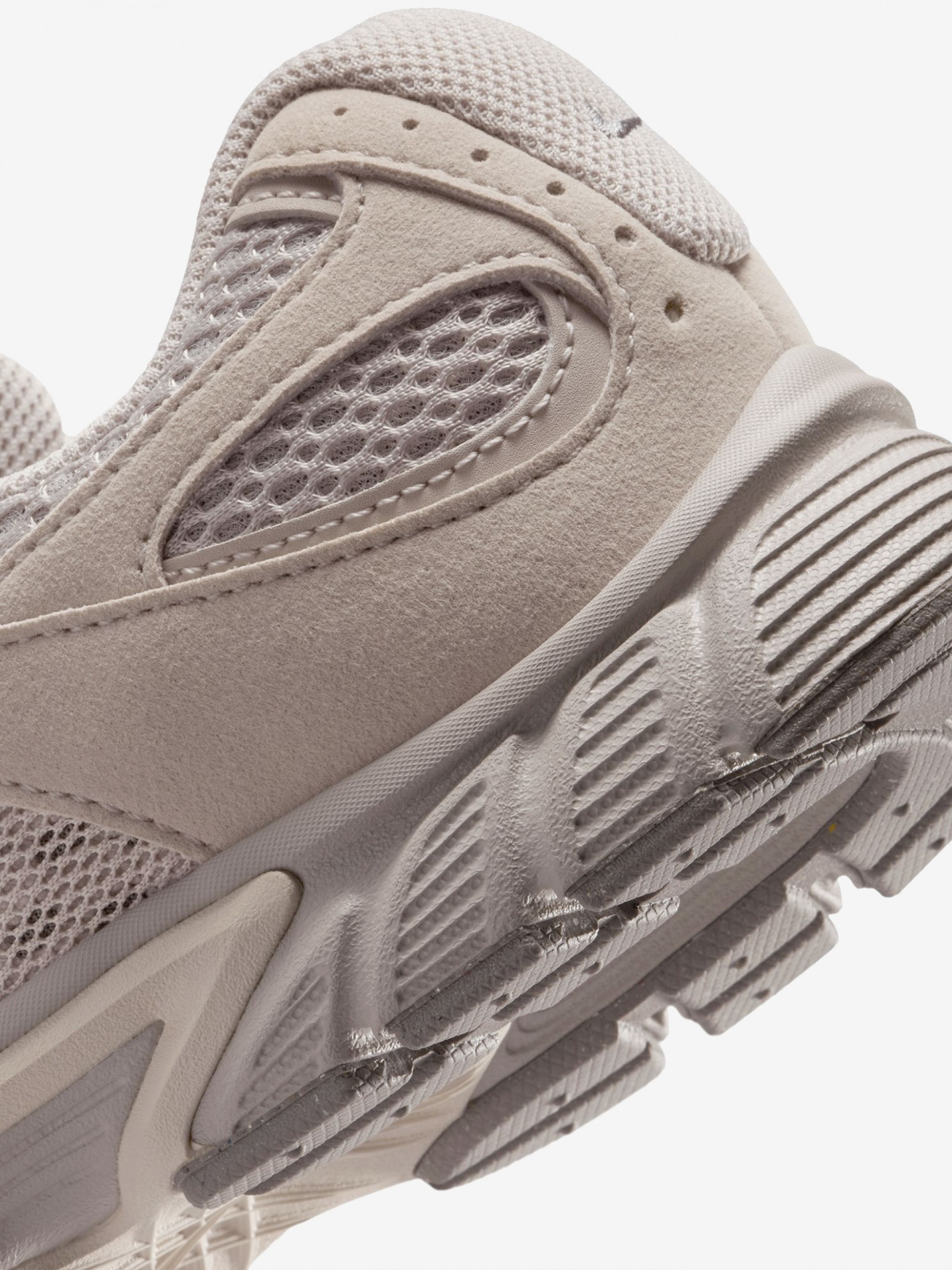 Nike V5 RNR Grey Suede Junior Sneakers