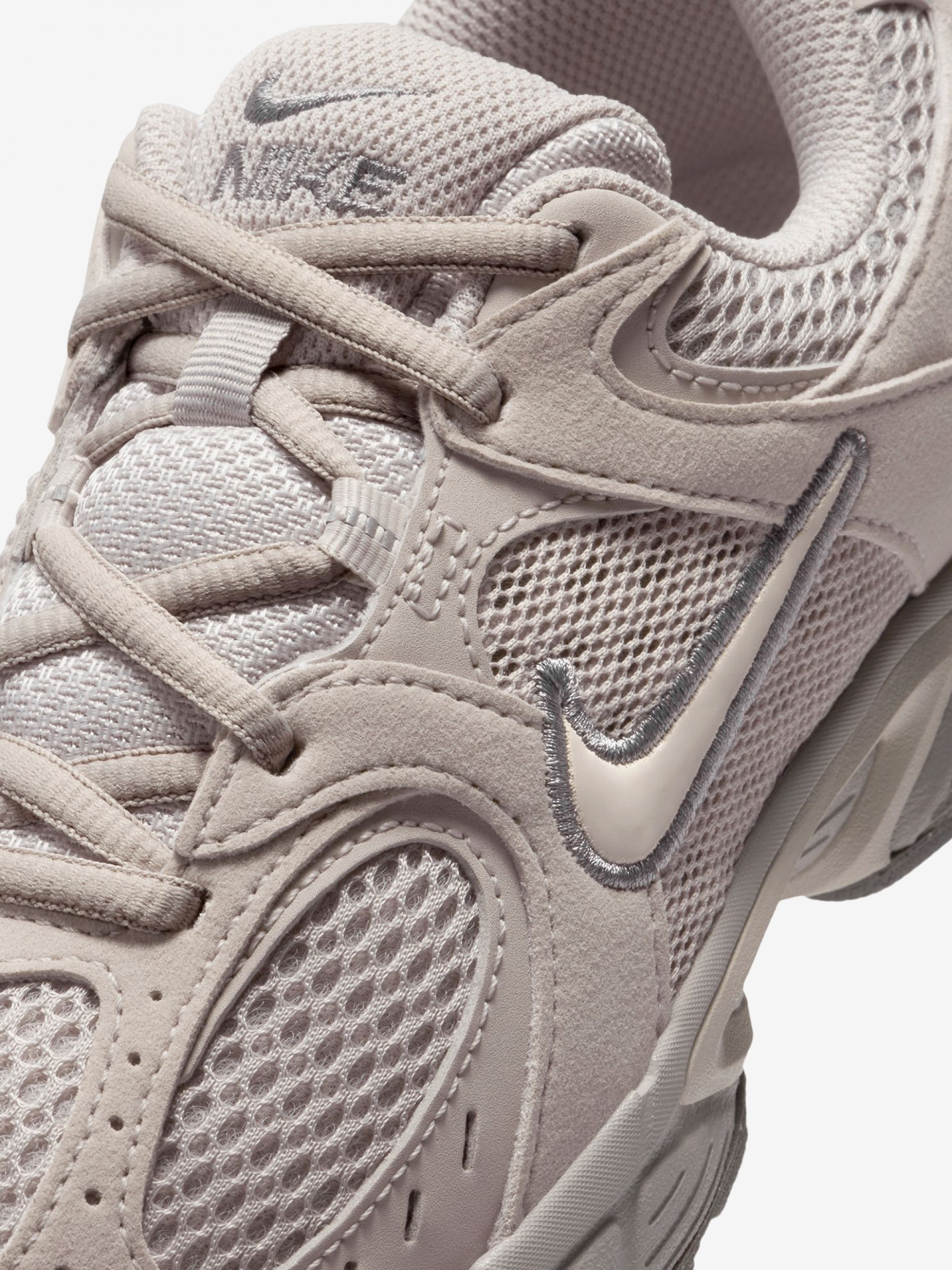 Sapatilhas Nike V5 RNR Cinzentas Em Camurça Júnior