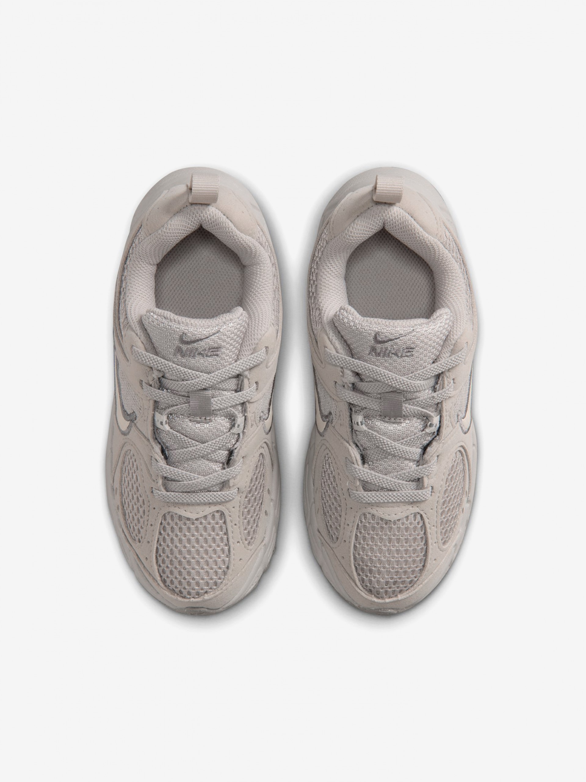 Zapatillas Nike V5 RNR Grises De Gamuza Para Niño