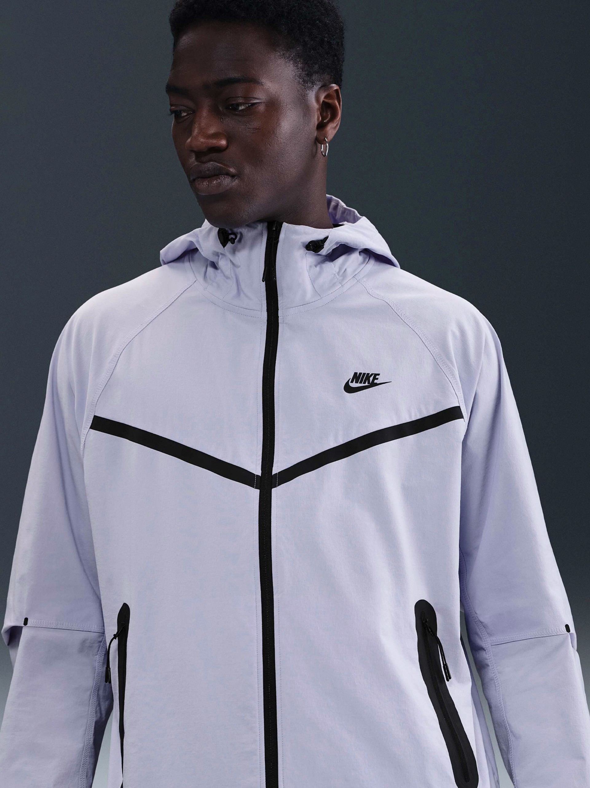 Chaqueta Cortavientos con Capucha Nike Tech Woven Lila Para Hombre