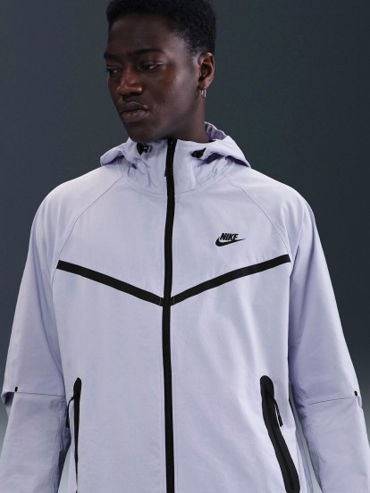 Chaqueta Cortavientos con Capucha Nike Tech Woven Lila Para Hombre