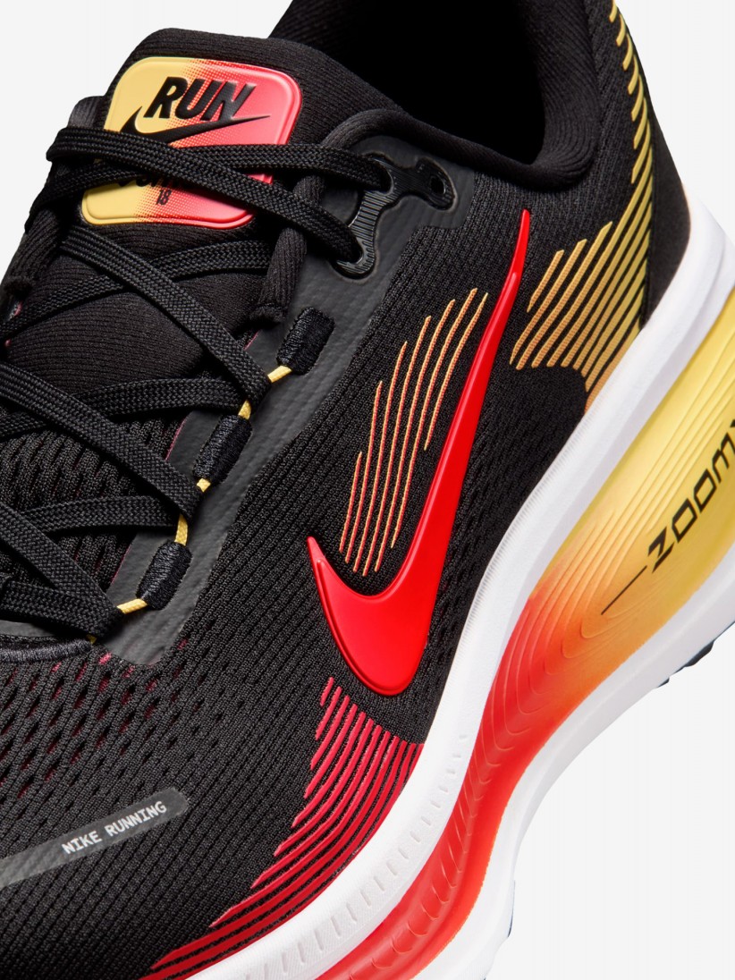 Sapatilhas de Running Nike Vomero 18 Pretas, Vermelhas e Amarelas Para Homem