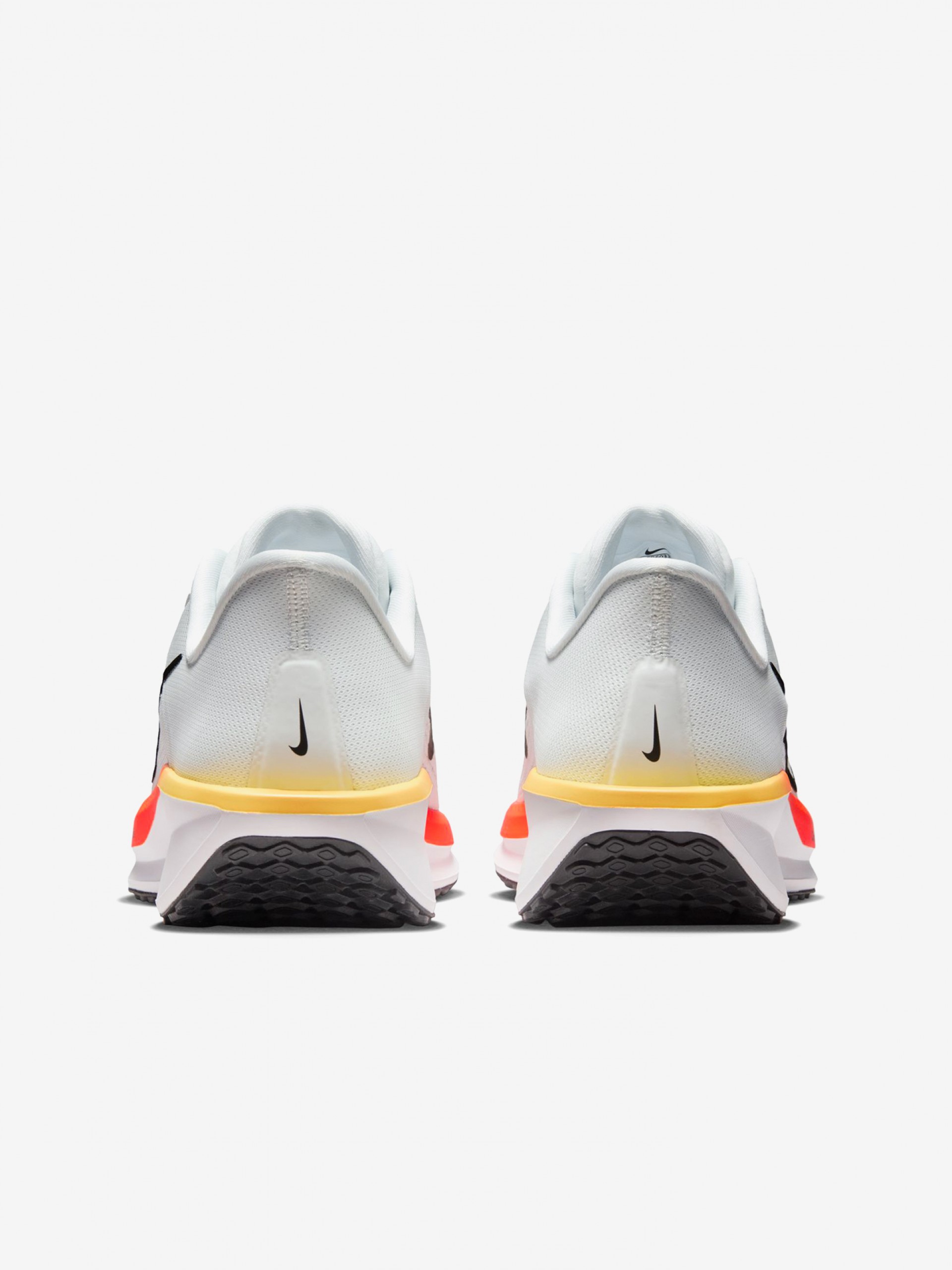 Zapatillas de Running Nike Quest 6 Blancas, Rojas y Amarillas Para Hombre