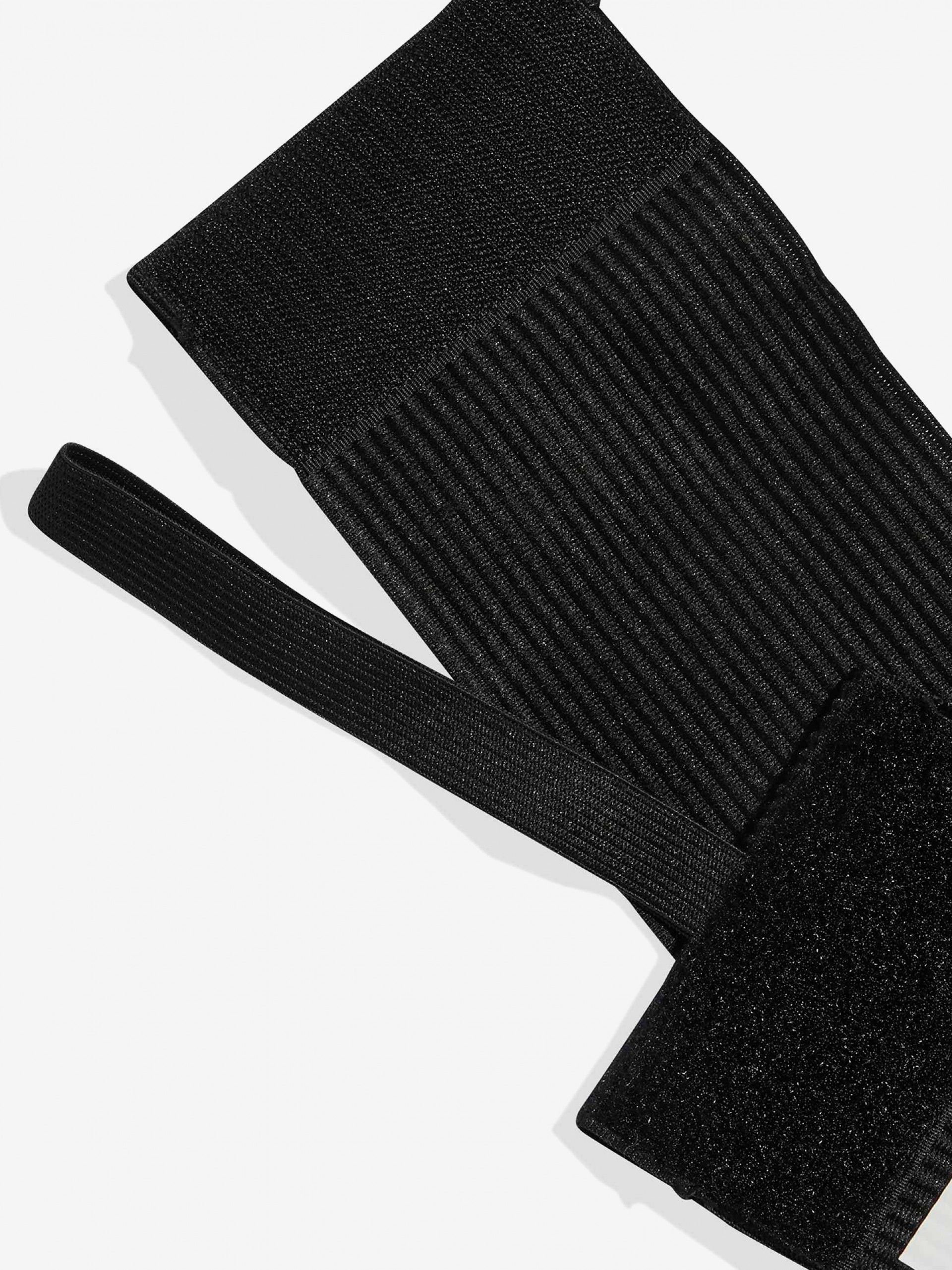 Brazalete de Capitán Adidas Tiro League Negro y Blanco