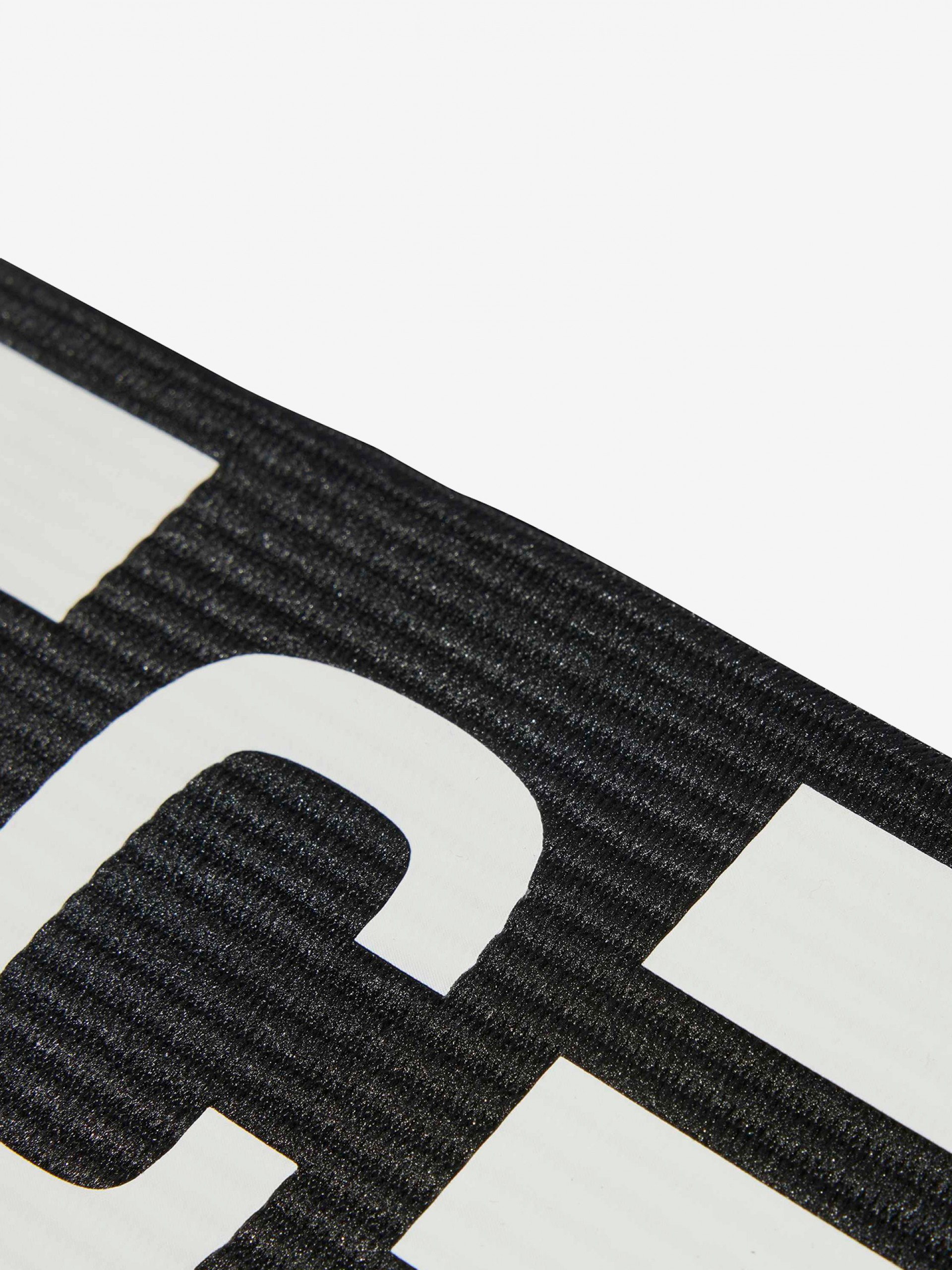 Brazalete de Capitán Adidas Tiro League Negro y Blanco