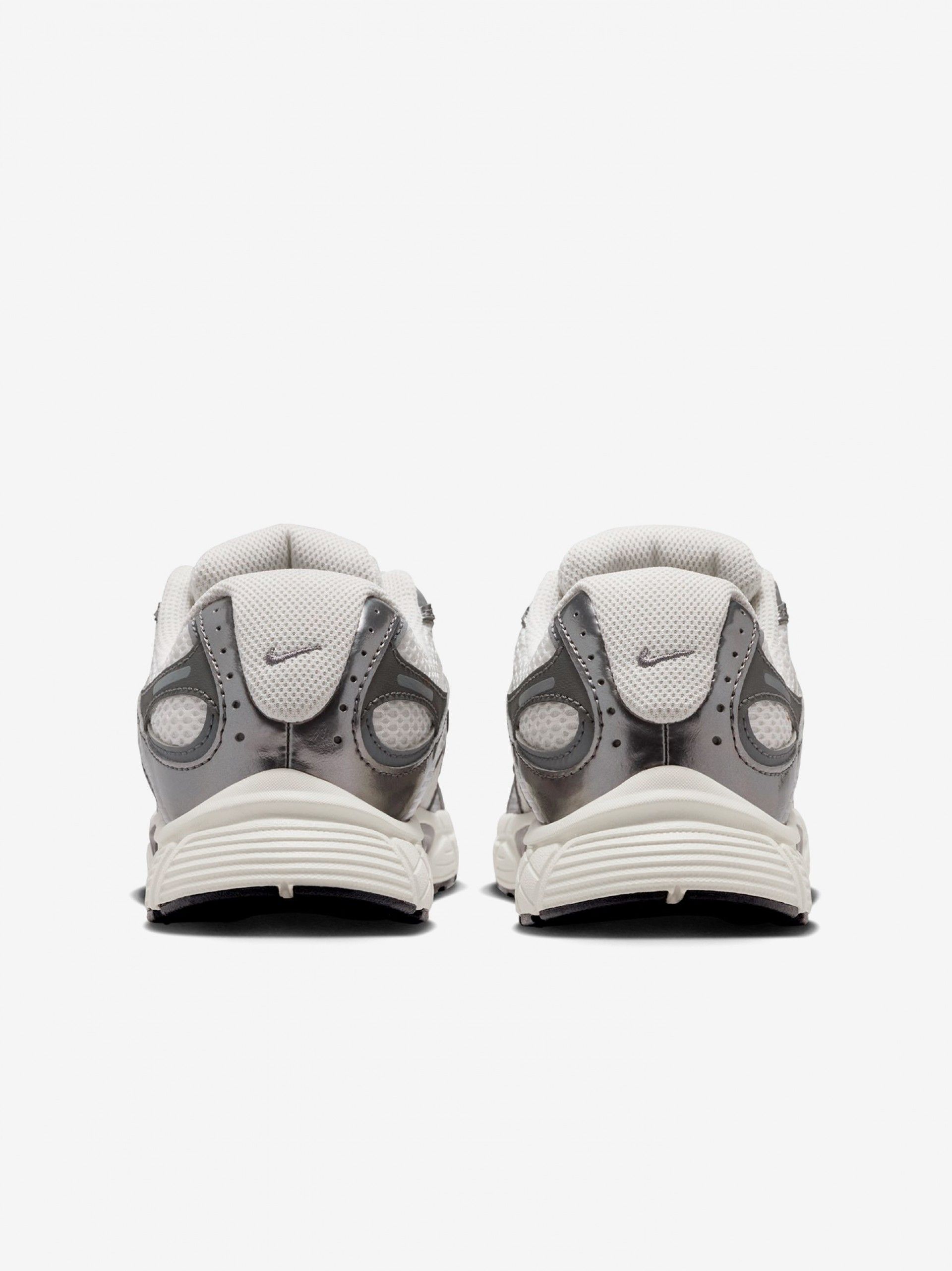 Zapatillas Nike V5 RNR Blancas y Grises Júnior