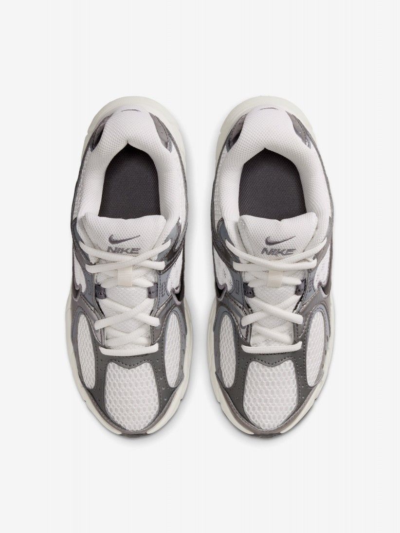 Nike V5 RNR White and Grey Junior Sneakers