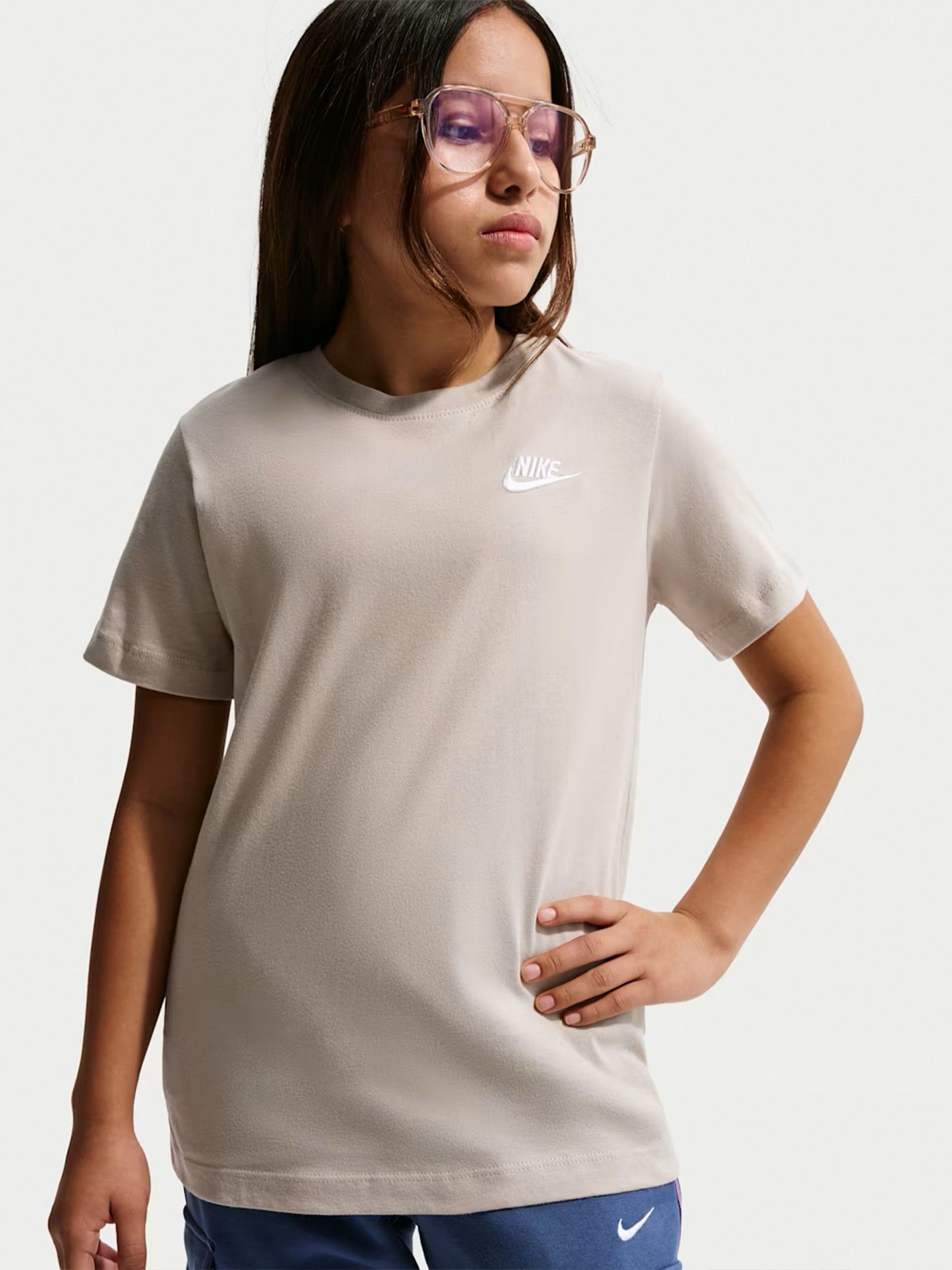 Camiseta Nike Sportswear Júnior Beige