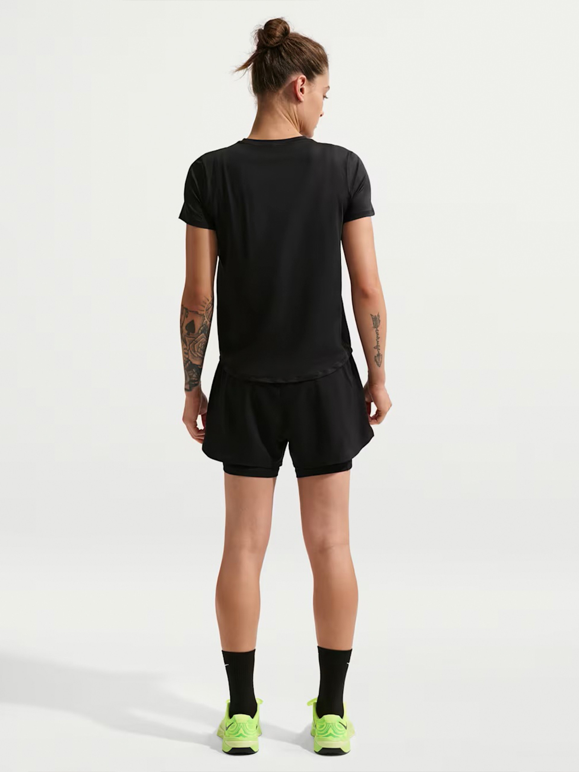 Camiseta de Entrenamiento Nike One Classic Dri-FIT Negra Para Mujer