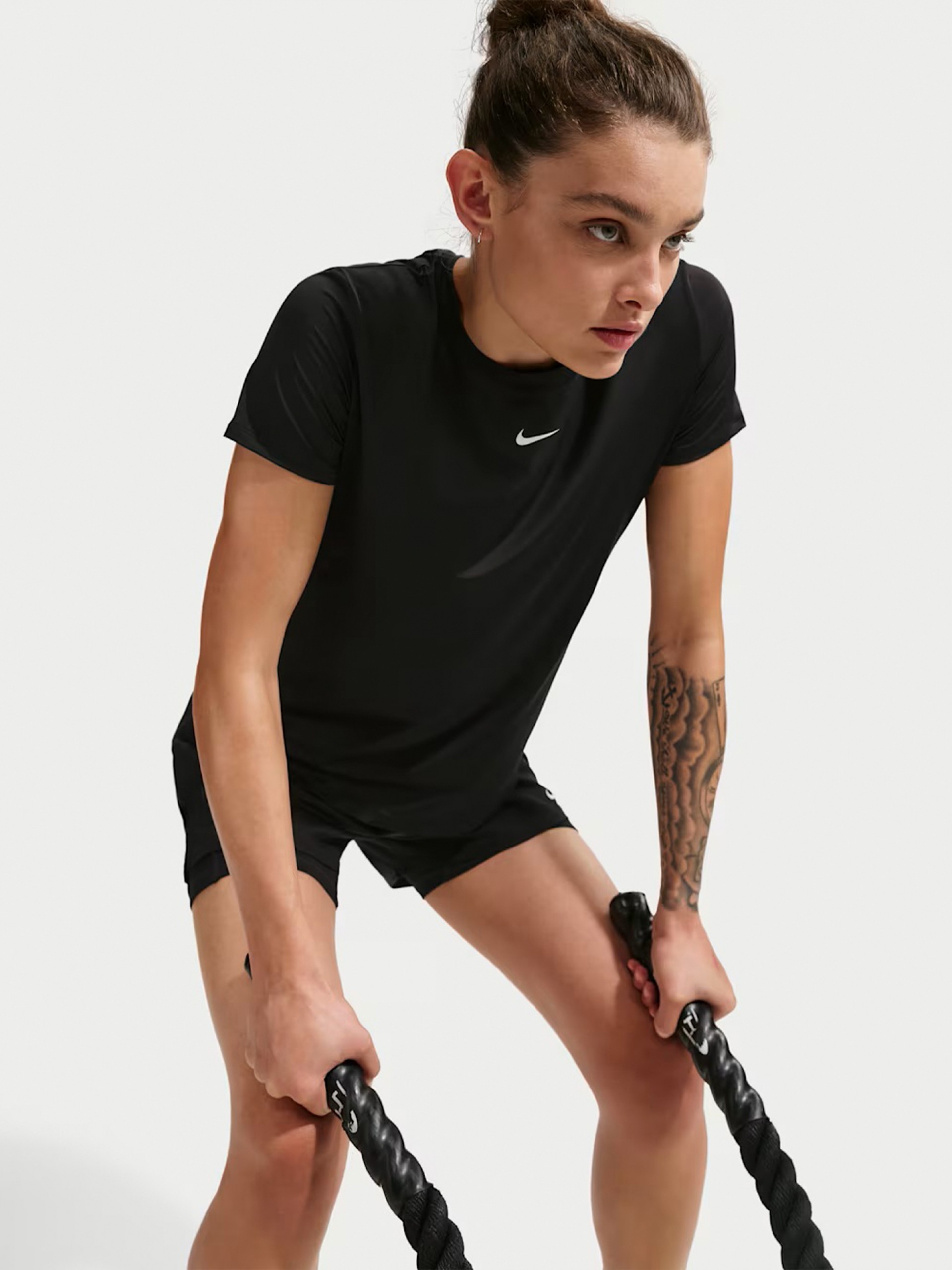 Camiseta de Entrenamiento Nike One Classic Dri-FIT Negra Para Mujer