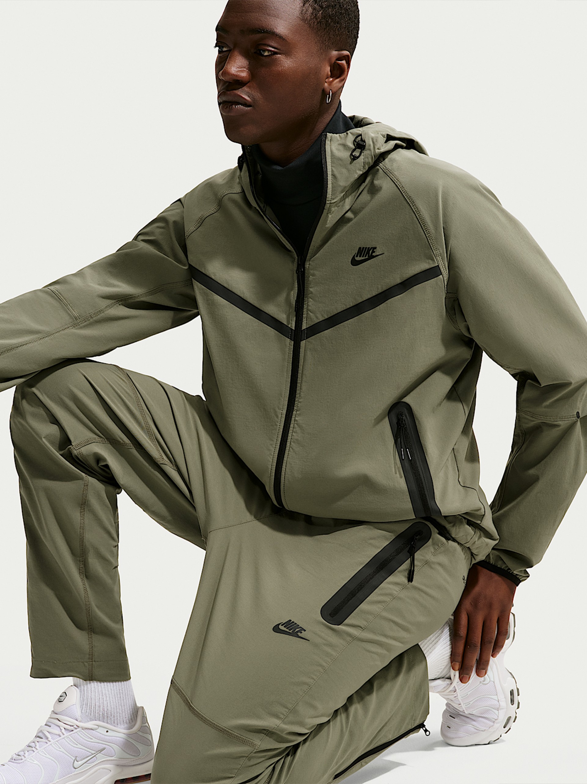 Casaco com Capuz Nike Tech Dri-FIT Verde Para Homem