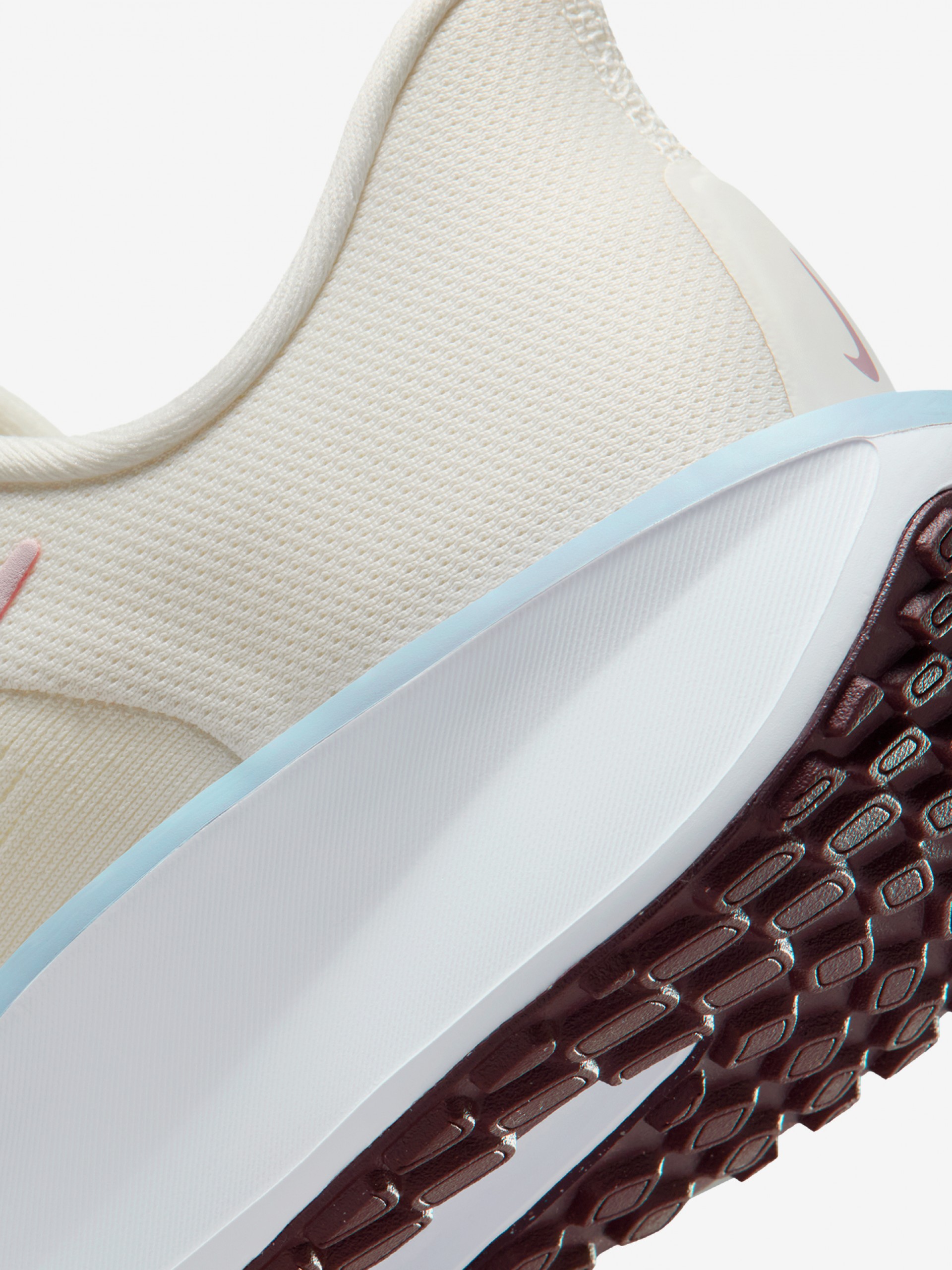 Sapatilhas de Running Nike Quest 6 Bege Para Mulher