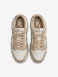 Sapatilhas Nike Dunk Low SE Bege e Brancas Para Mulher