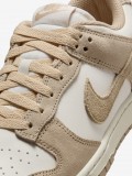 Sapatilhas Nike Dunk Low SE Bege e Brancas Para Mulher
