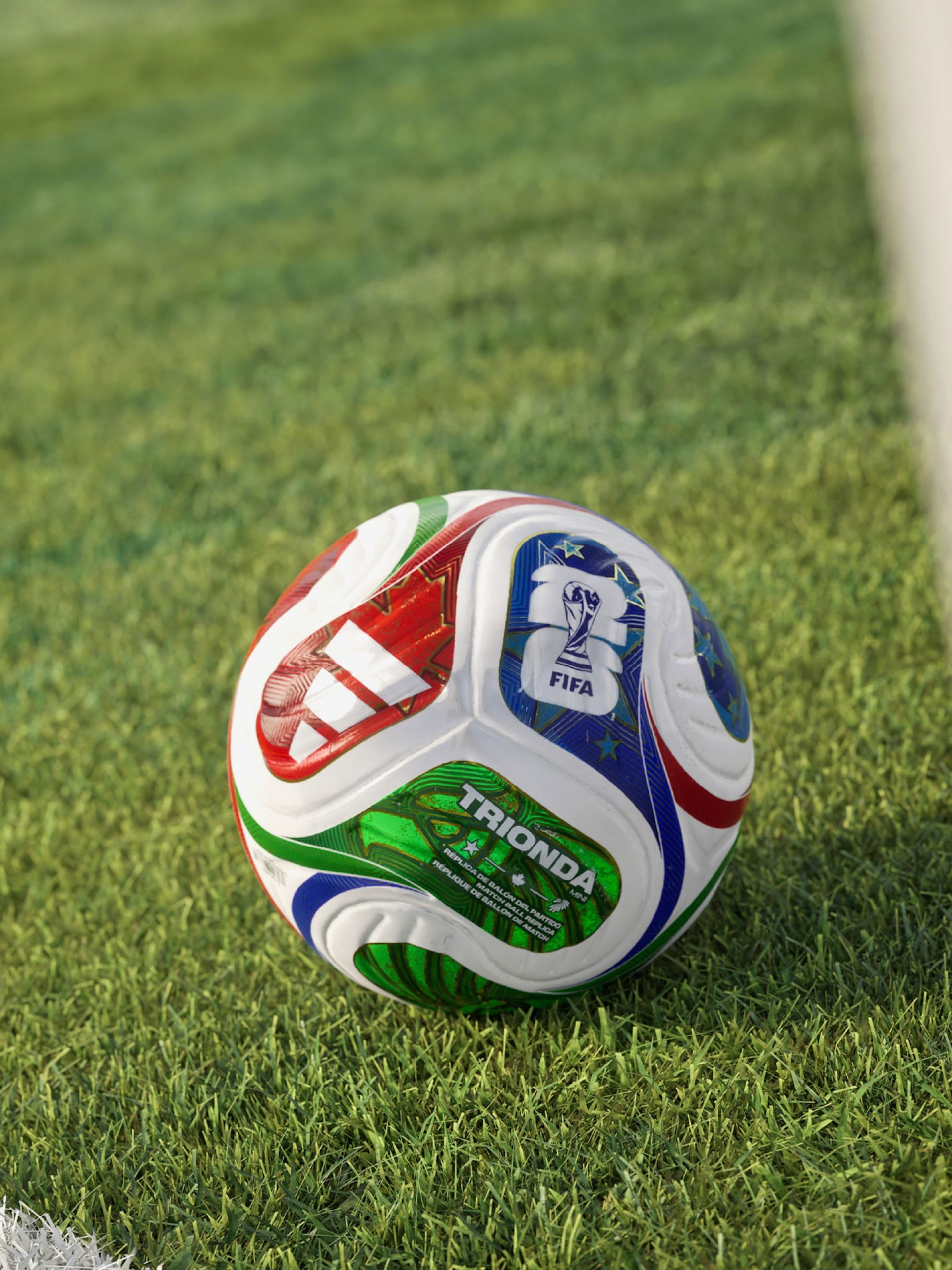 Mini Bola Adidas Trionda FIFA World Cup 26