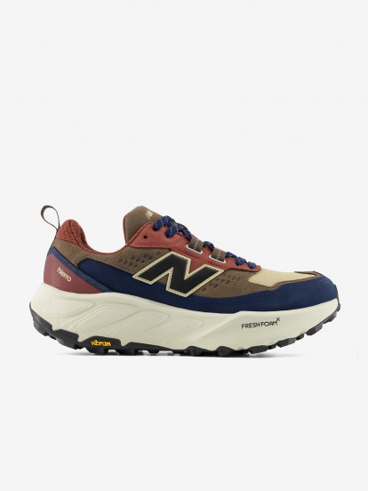 Sapatilhas de Trail New Balance Fresh Foam X Hierro Trek Castanhas, Bordeaux e Azuis Para Homem Sapatilhas de Trail New Balance Fresh Foam X Hierro Trek Castanhas, Bordeaux e Azuis Para Homem