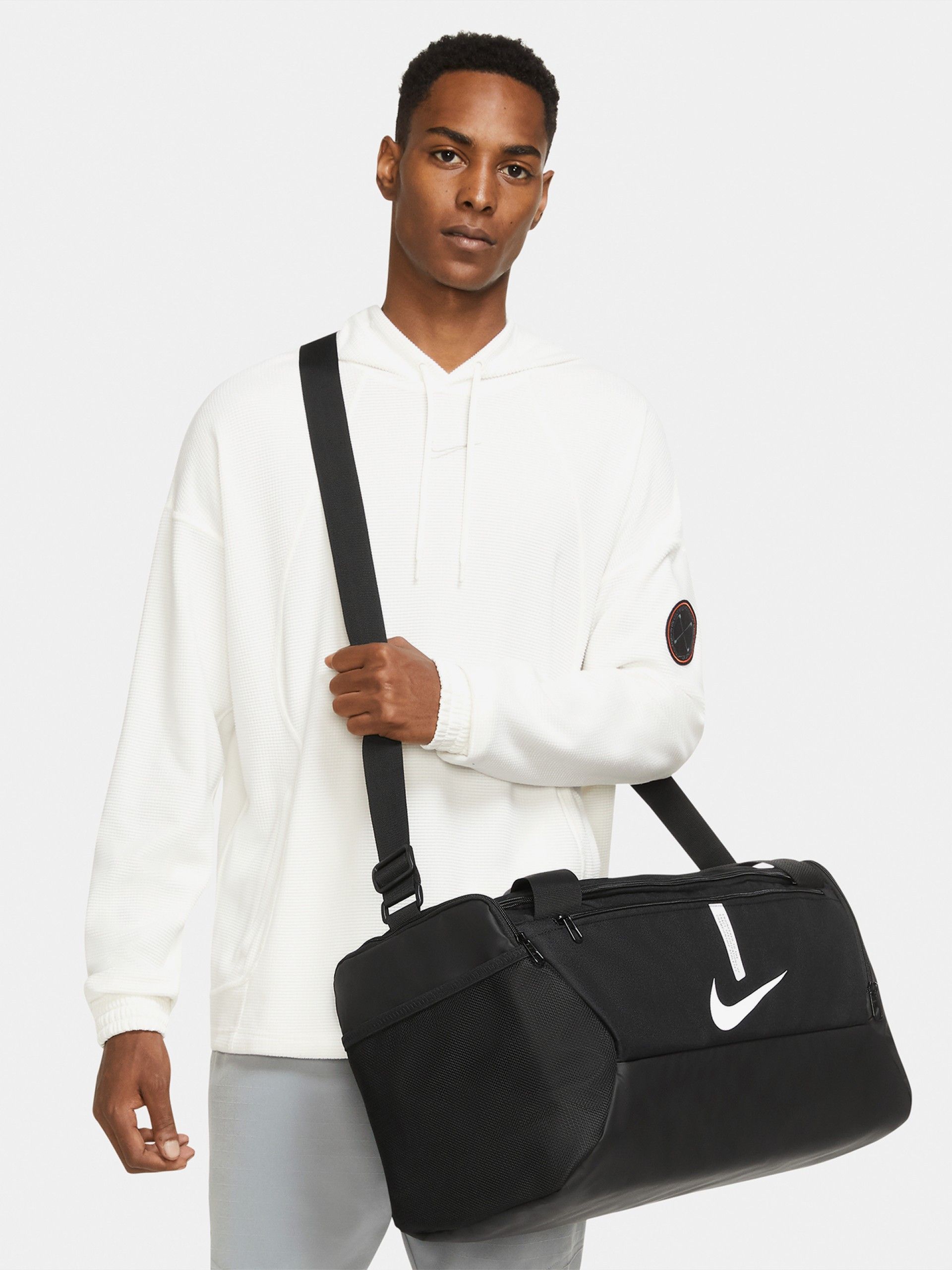 Saco de Futebol Nike Academy Team Duffel Médio 41L Preto