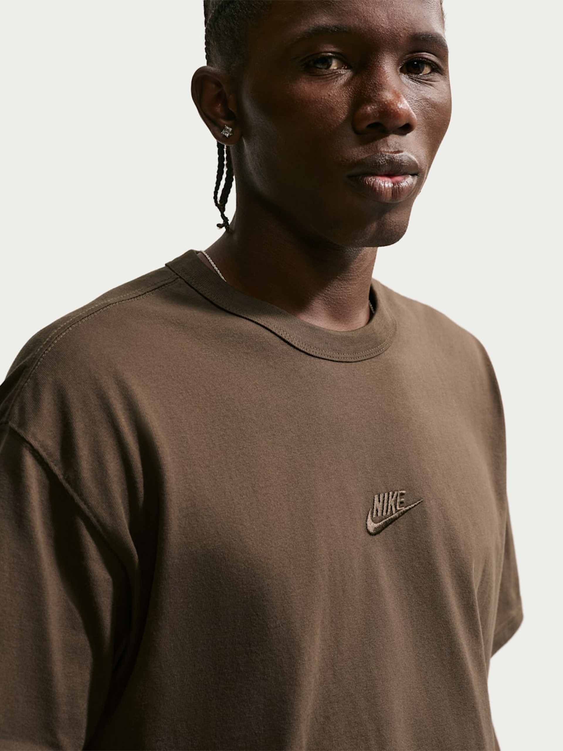 Camiseta Nike Sportswear Premium Marrón Para Hombre