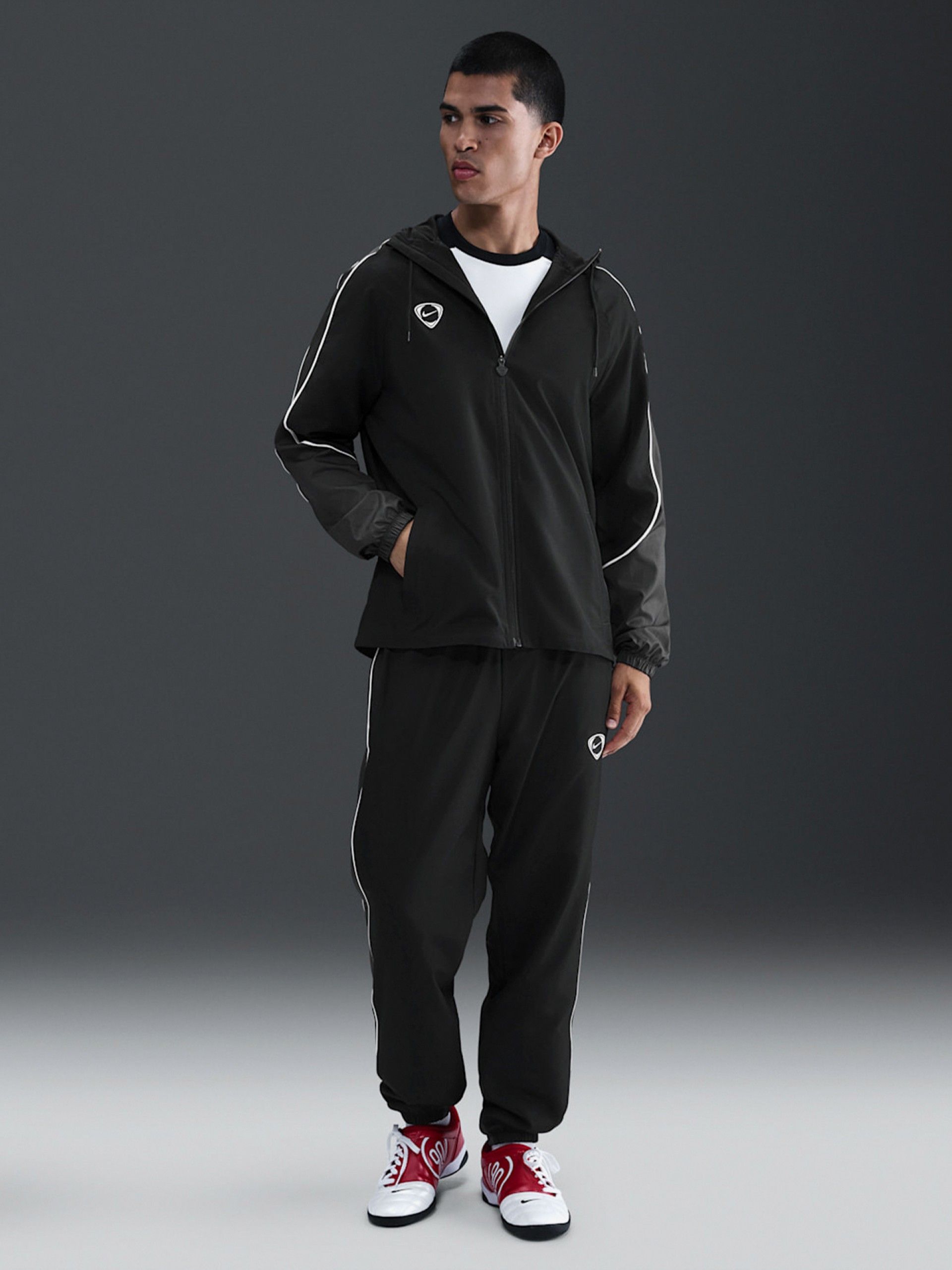 Casaco com Capuz de Futebol Nike Academy+ Preto e Cinzento Para Homem