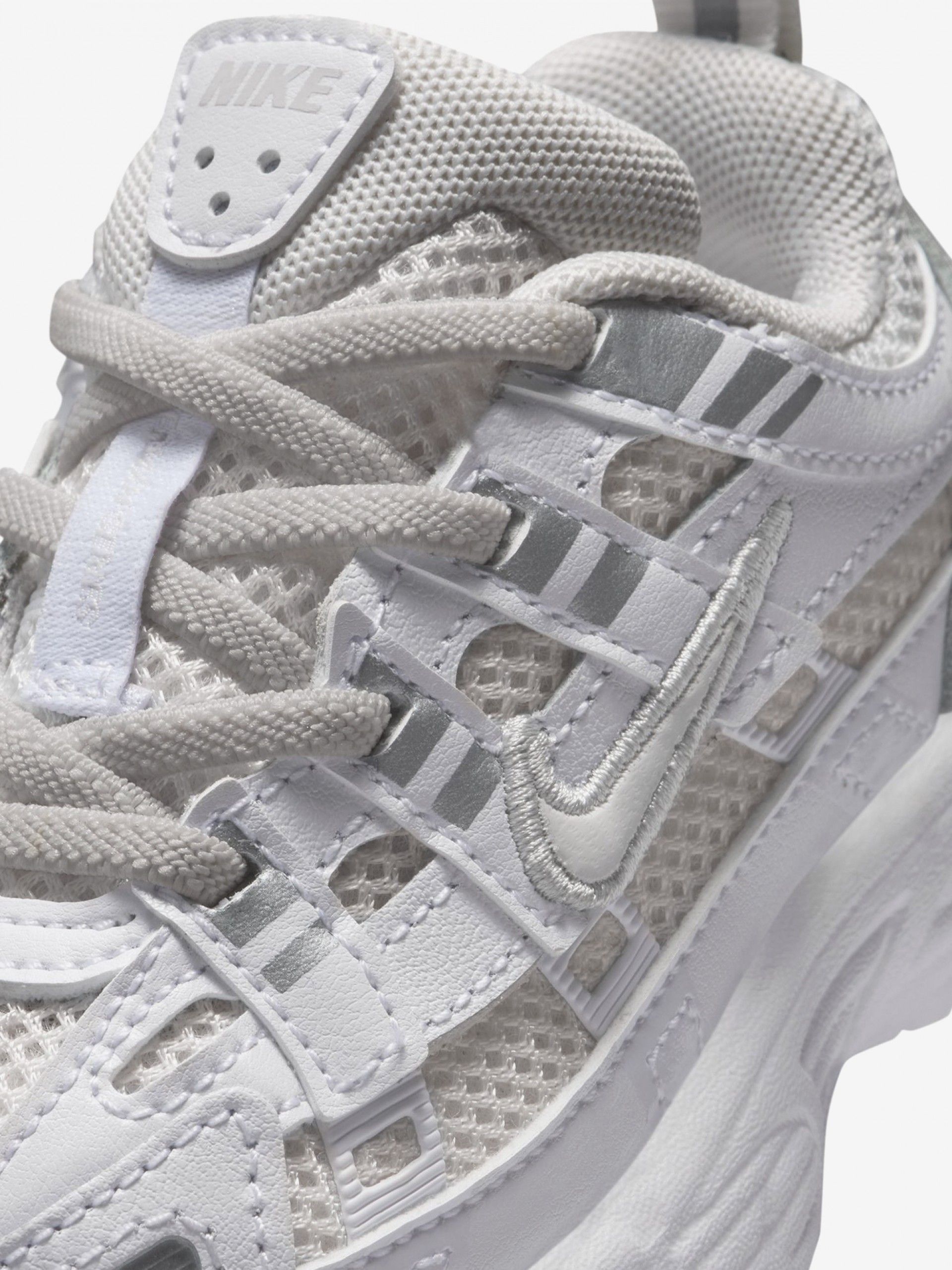Nike P-6000 White and Silver Sneakers For Baby