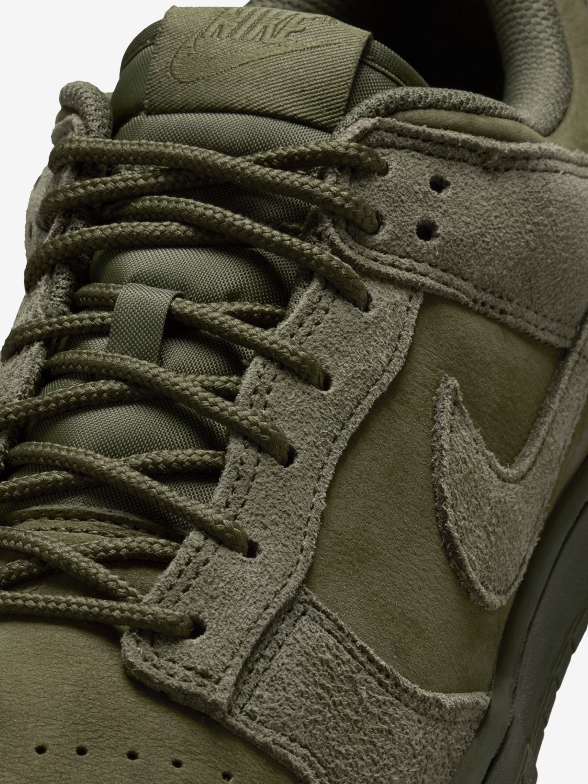 Nike Dunk Low Retro SE Green Suede Sneakers For Men