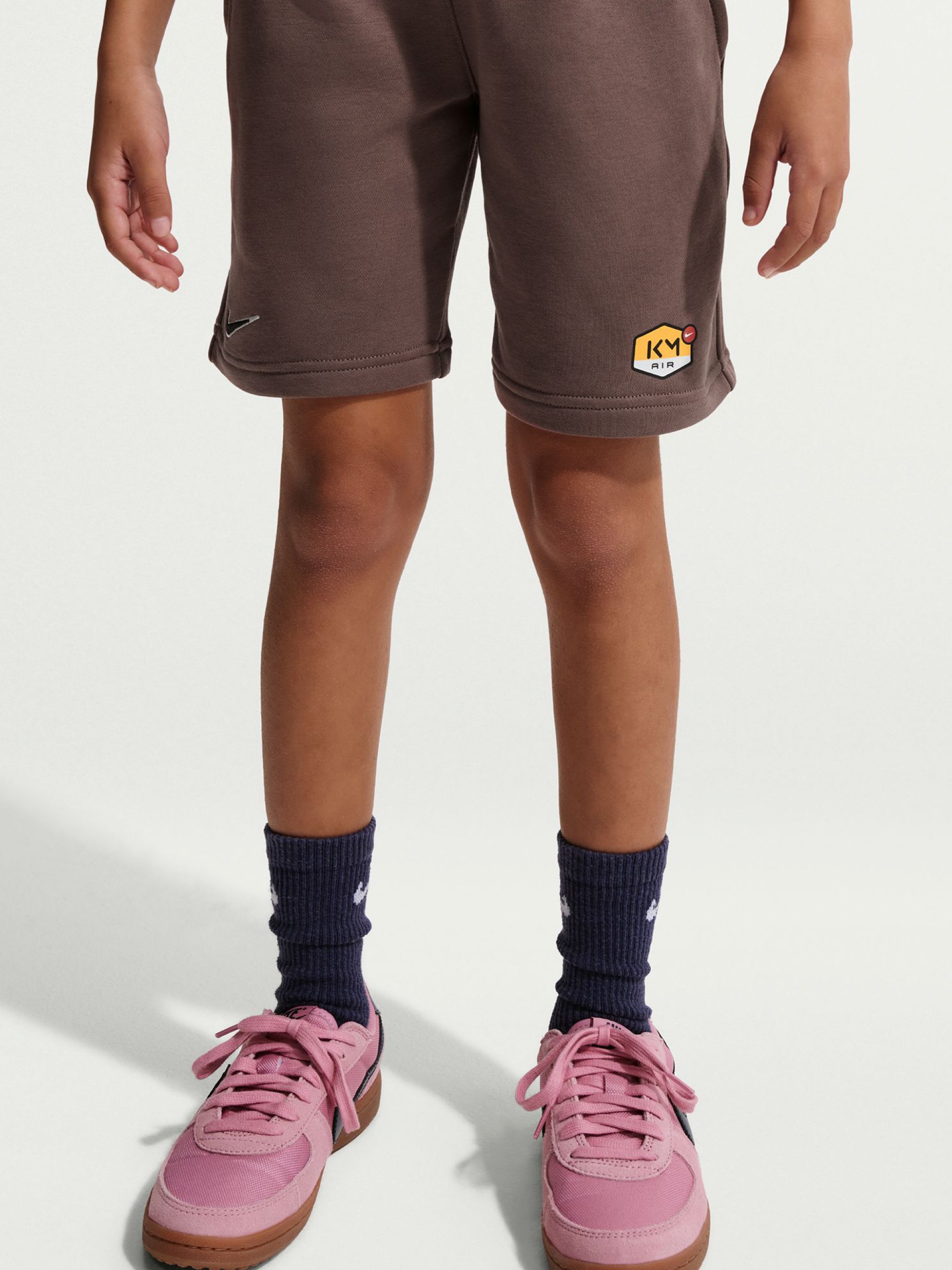 Calções de Futebol Nike Kylian Mbappé Club Fleece Júnior Castanhos