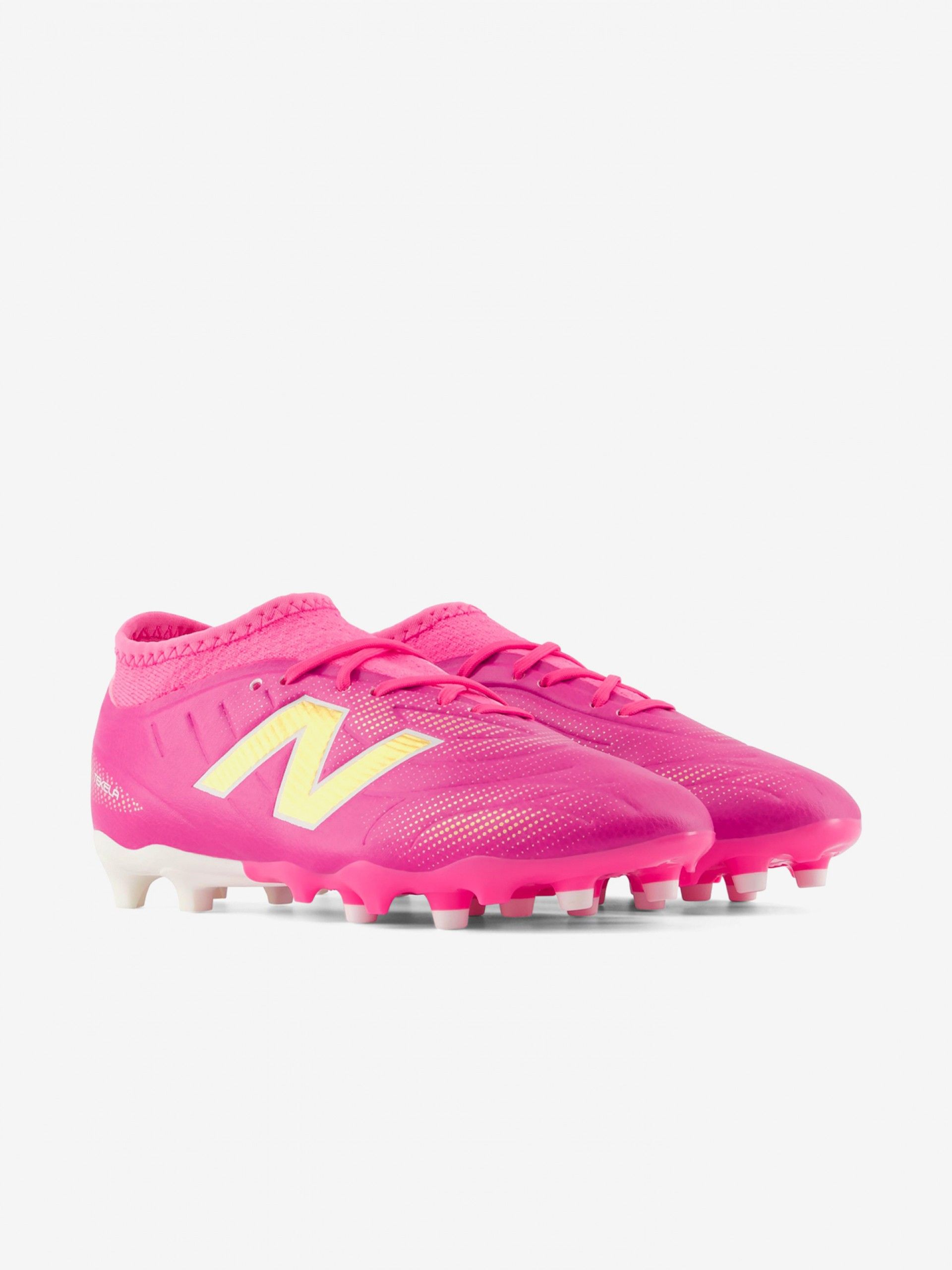 Chuteiras New Balance Tekela Team Low V5 FG J Para Criança