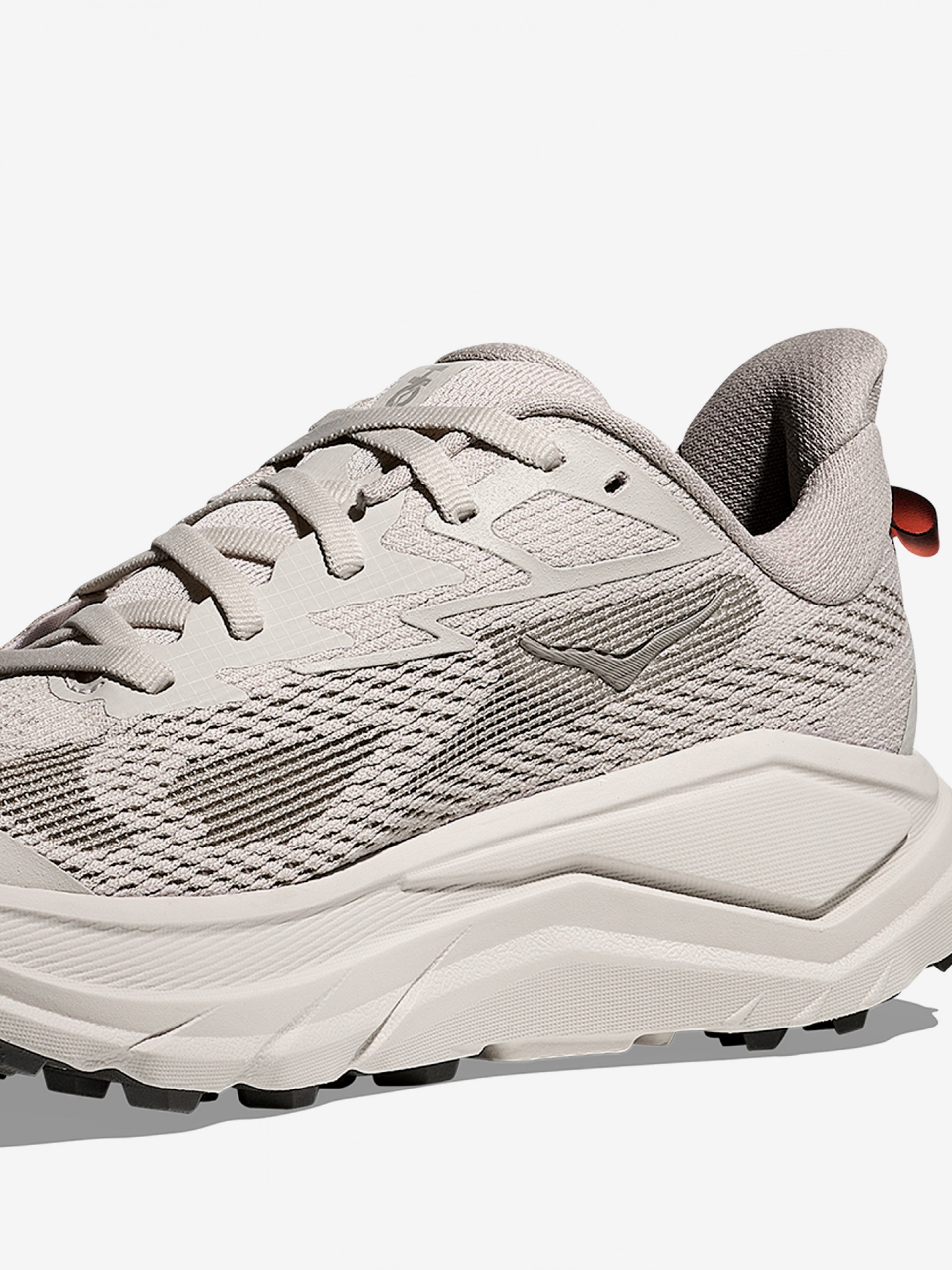 Hoka Challenger 8 W Beige Trail Trainers