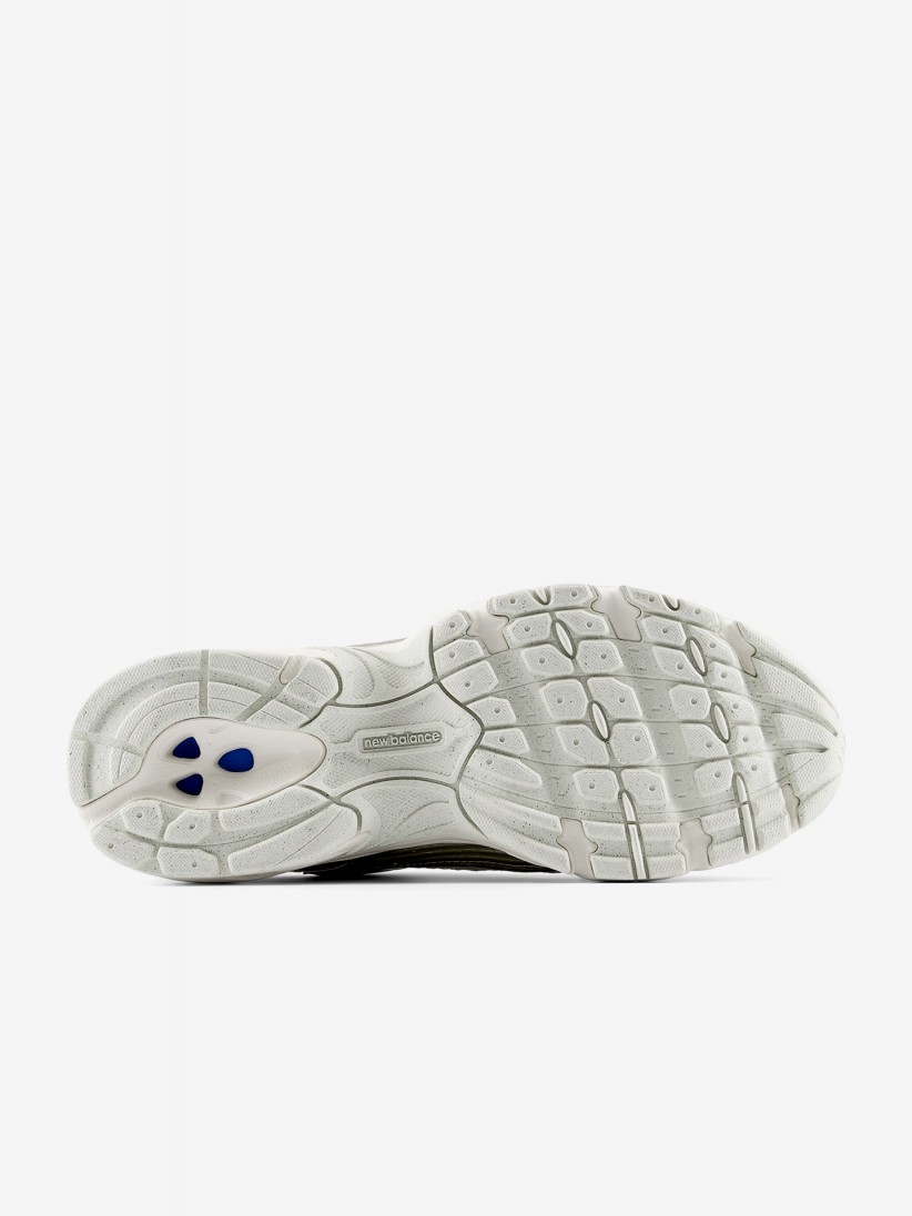 Zapatillas New Balance 530 V1 Beige y Plateadas Zapatillas New Balance 530 V1 Beige y Plateadas