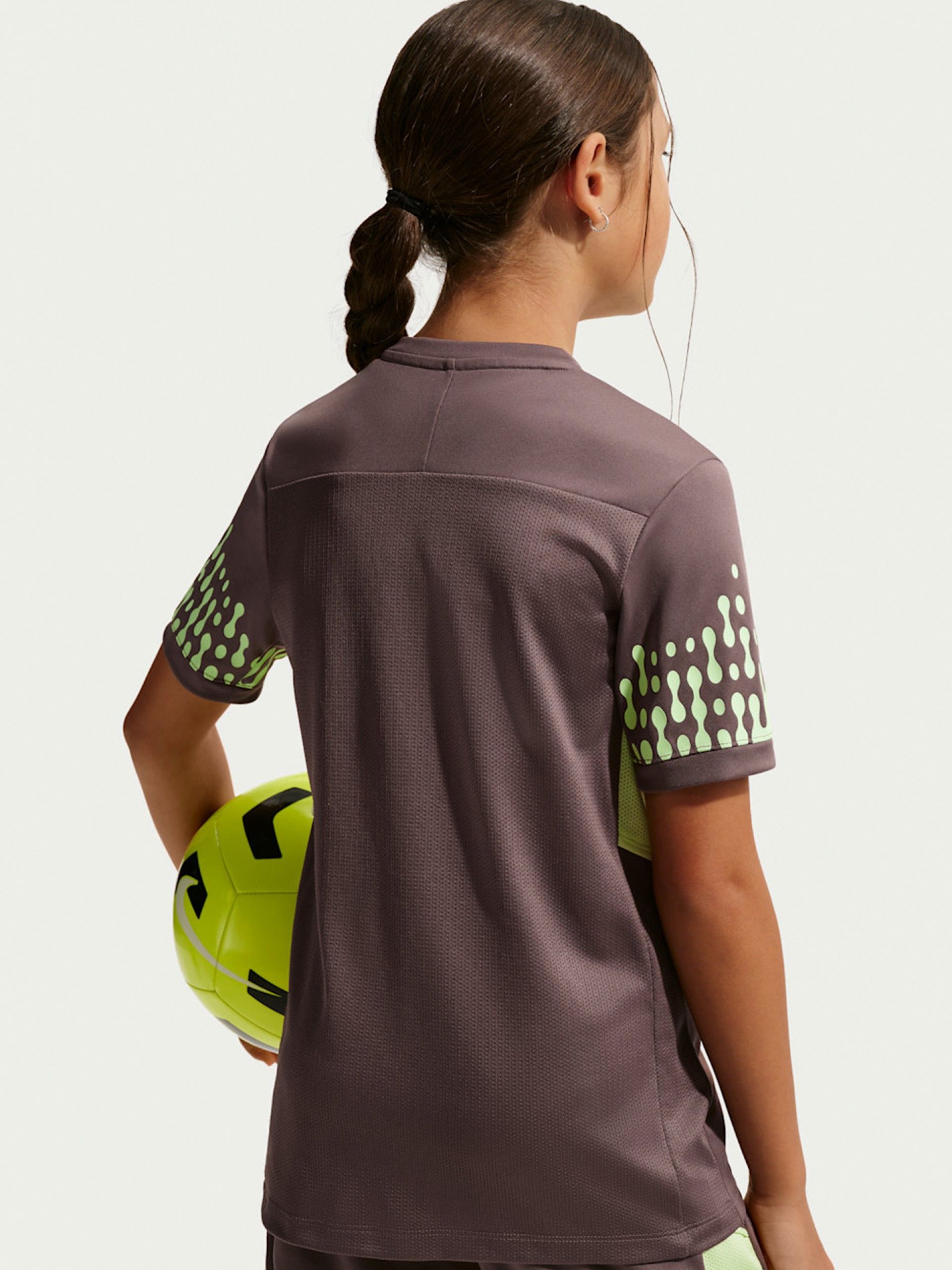 T-shirt de Futebol Nike Dri-FIT Kylian Mbappé Júnior Castanha