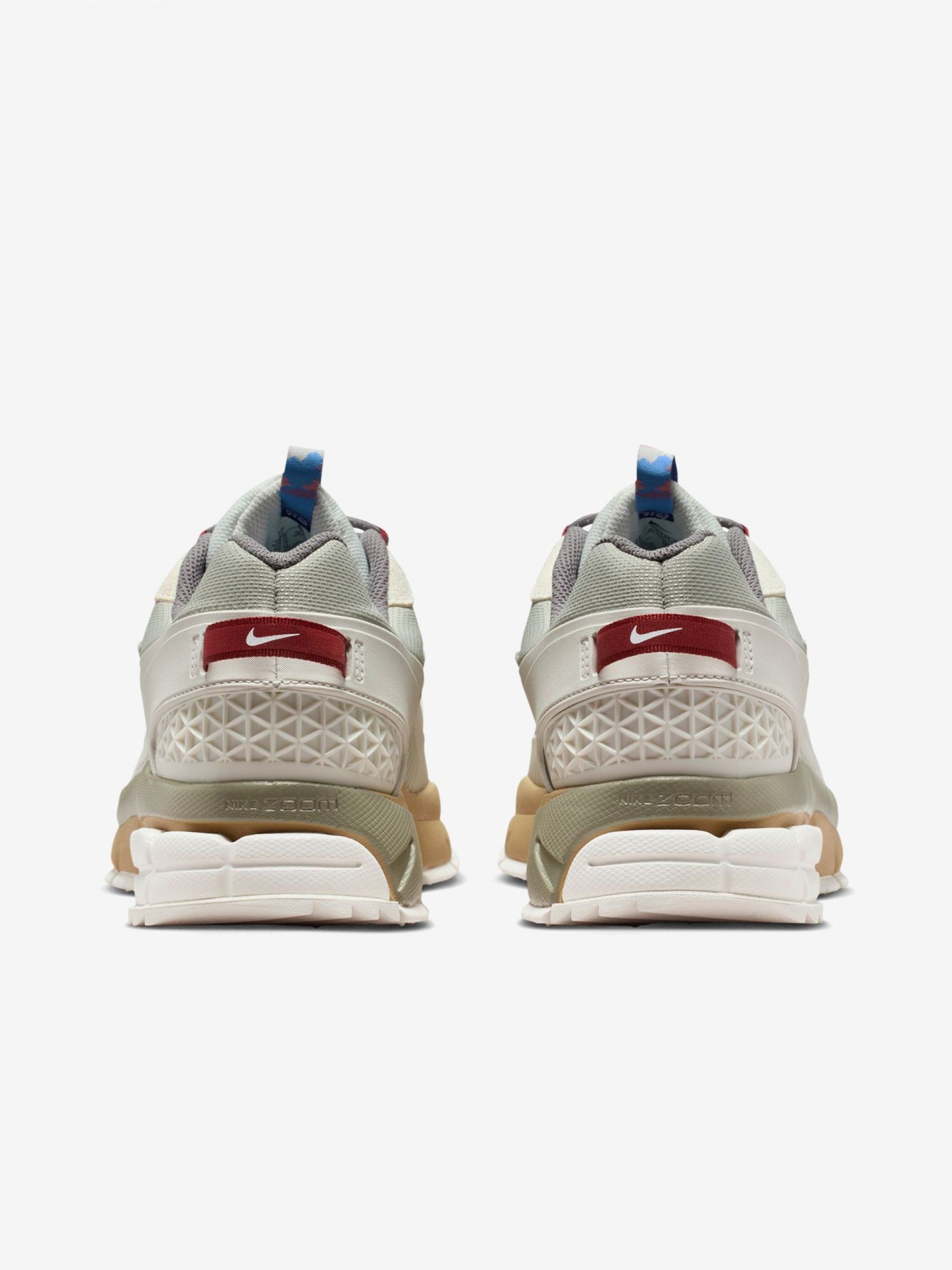 Zapatillas Nike Zoom Vomero Roam Winterized Lunar New Year Verdes, Beige y Camel Para Hombre