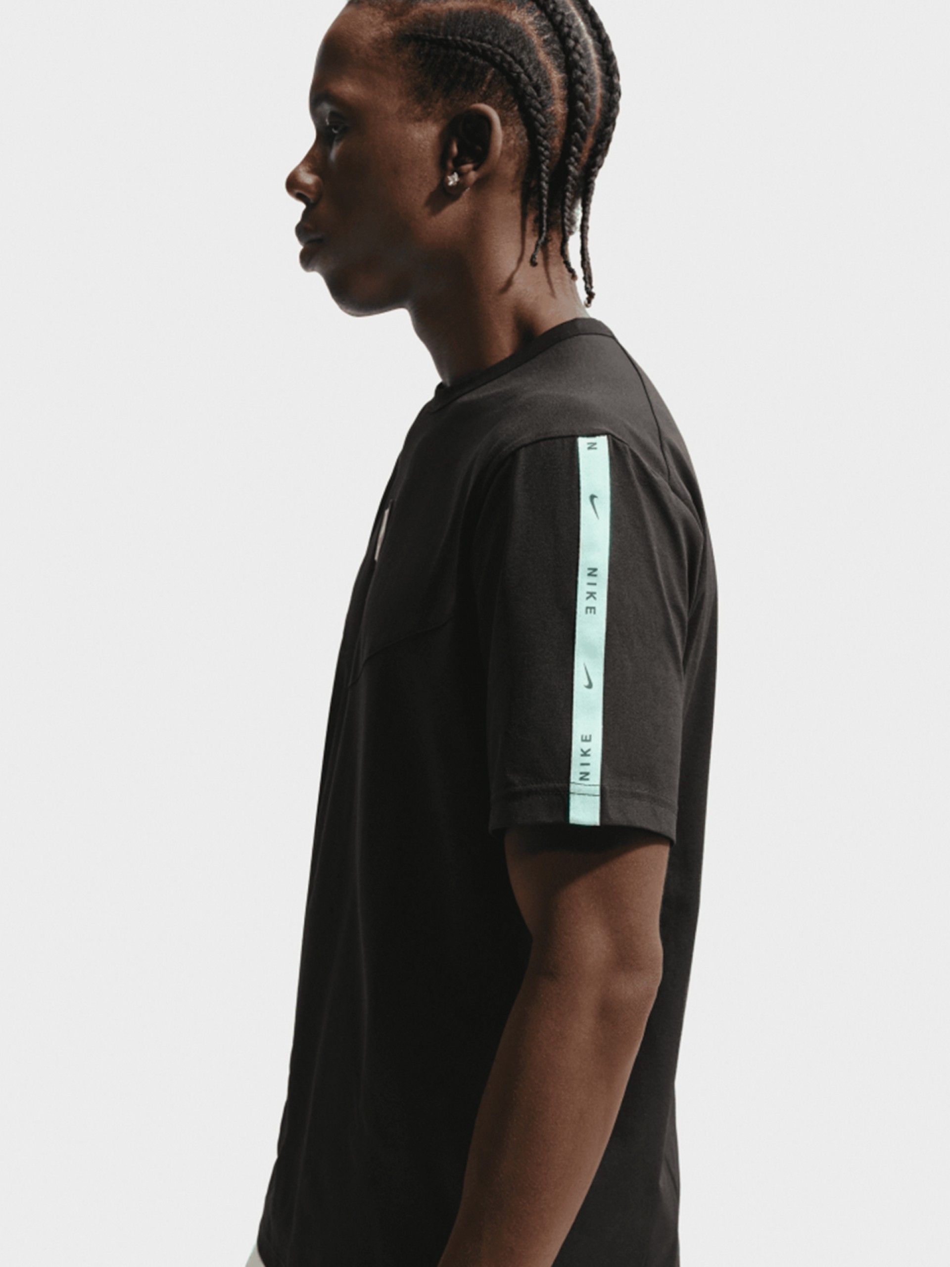 Nike Sportswear City Side Black and Blue Training T-shirt For Men