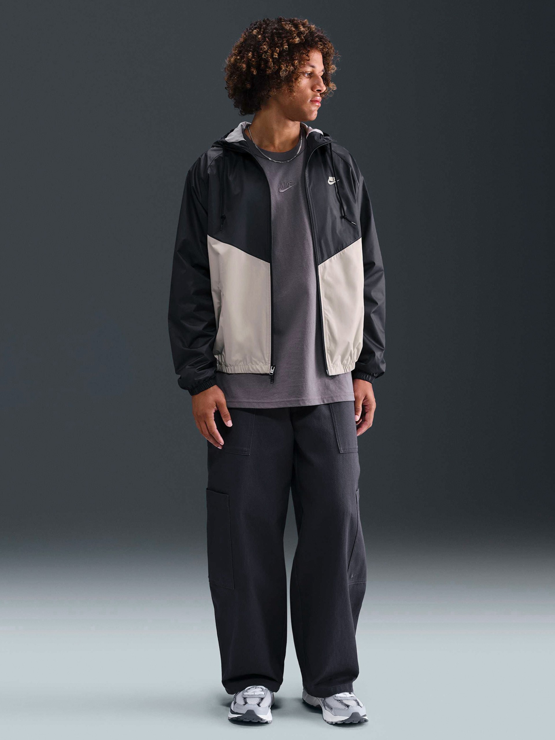 Casaco Corta-Vento com Capuz Nike Windrunner Preto e Bege Para Homem