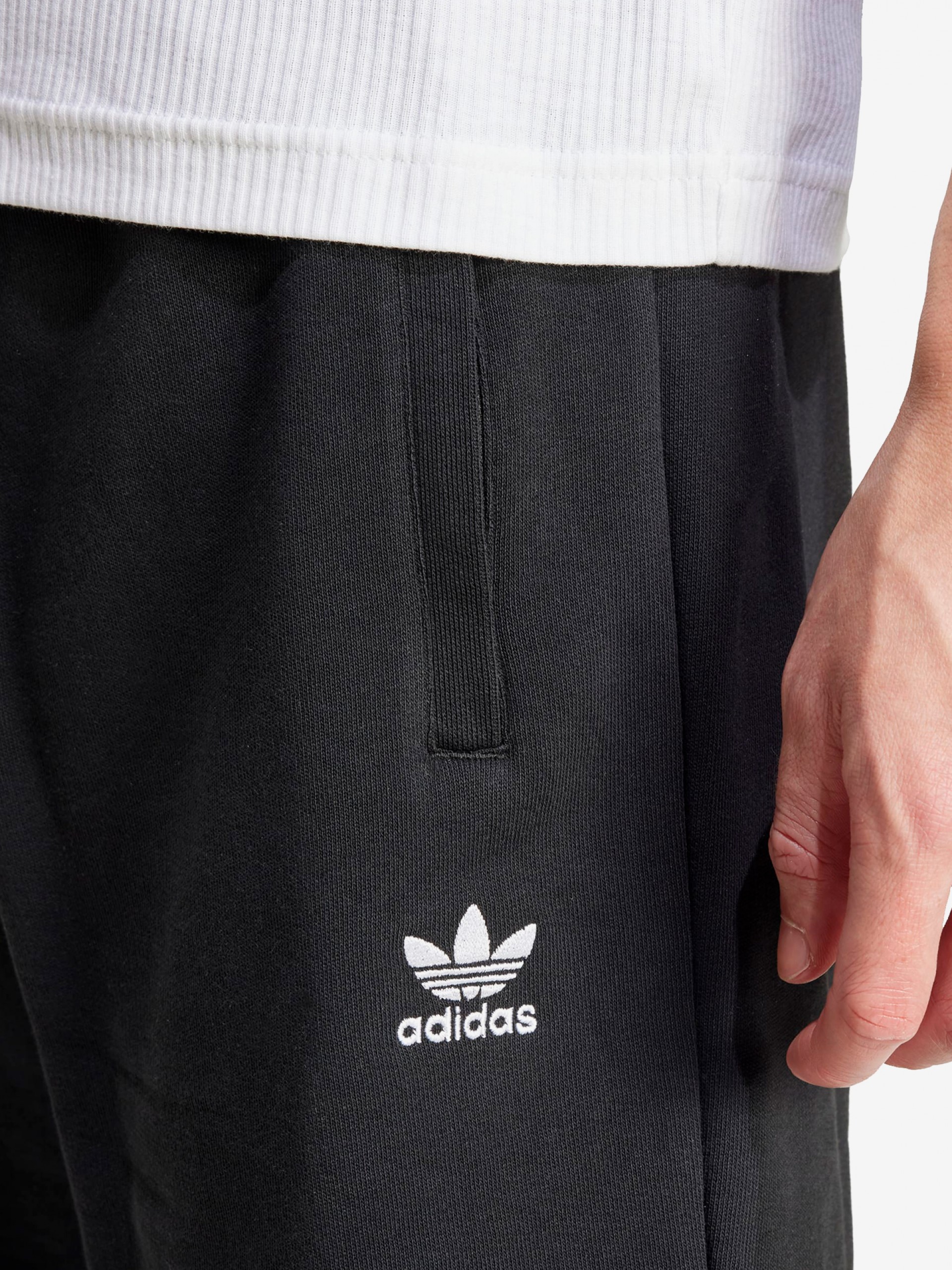 Pantalones Cortos Adidas Trefoil Essentials Negros