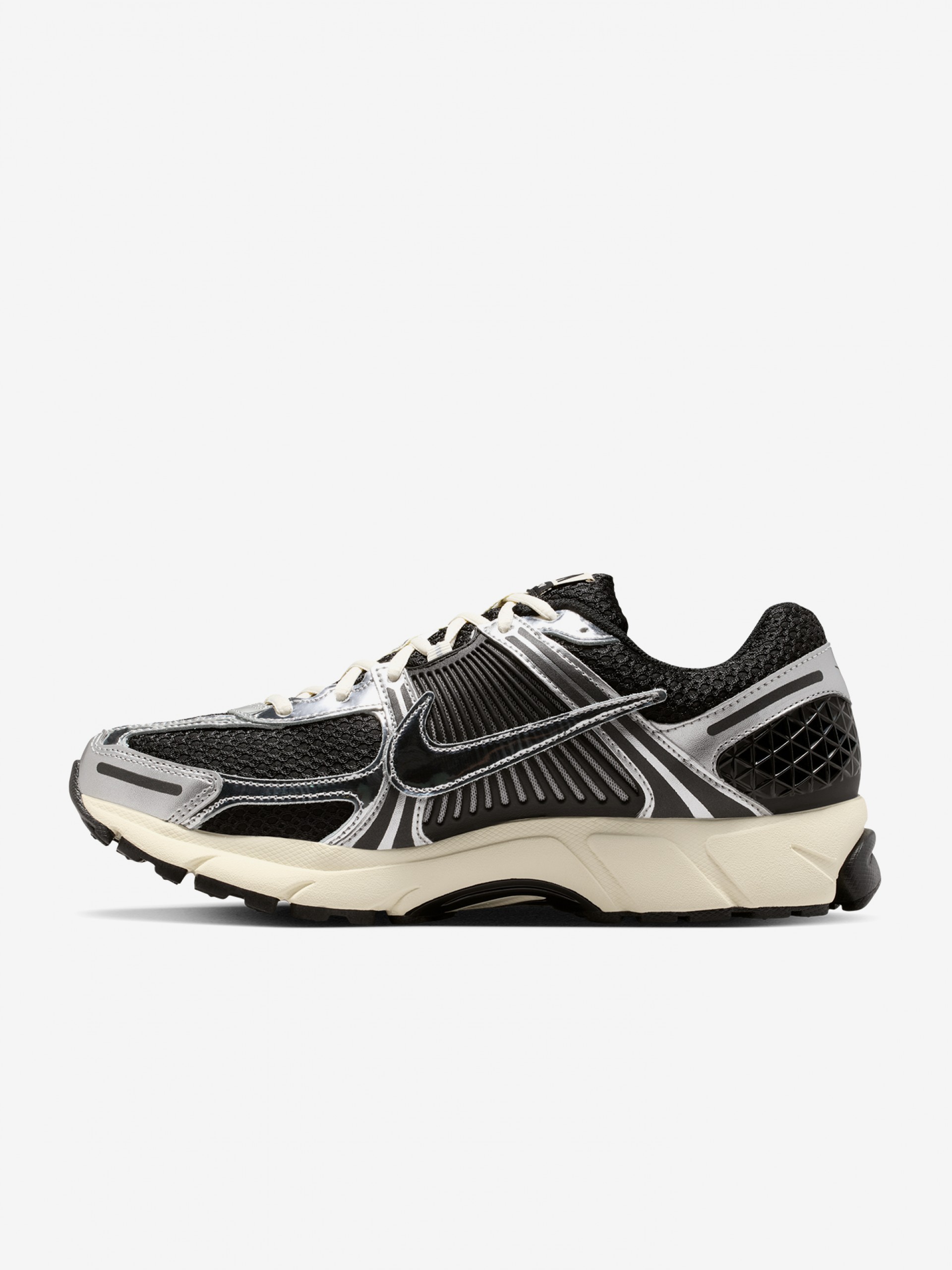 Nike Zoom Vomero 5 Black and Silver Sneakers For Men