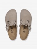 Chinelos Birkenstock Boston Rivets Couro em Camur�a Bege