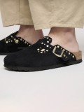 Chinelos Birkenstock Boston Rivets Couro em Camur�a Pretos