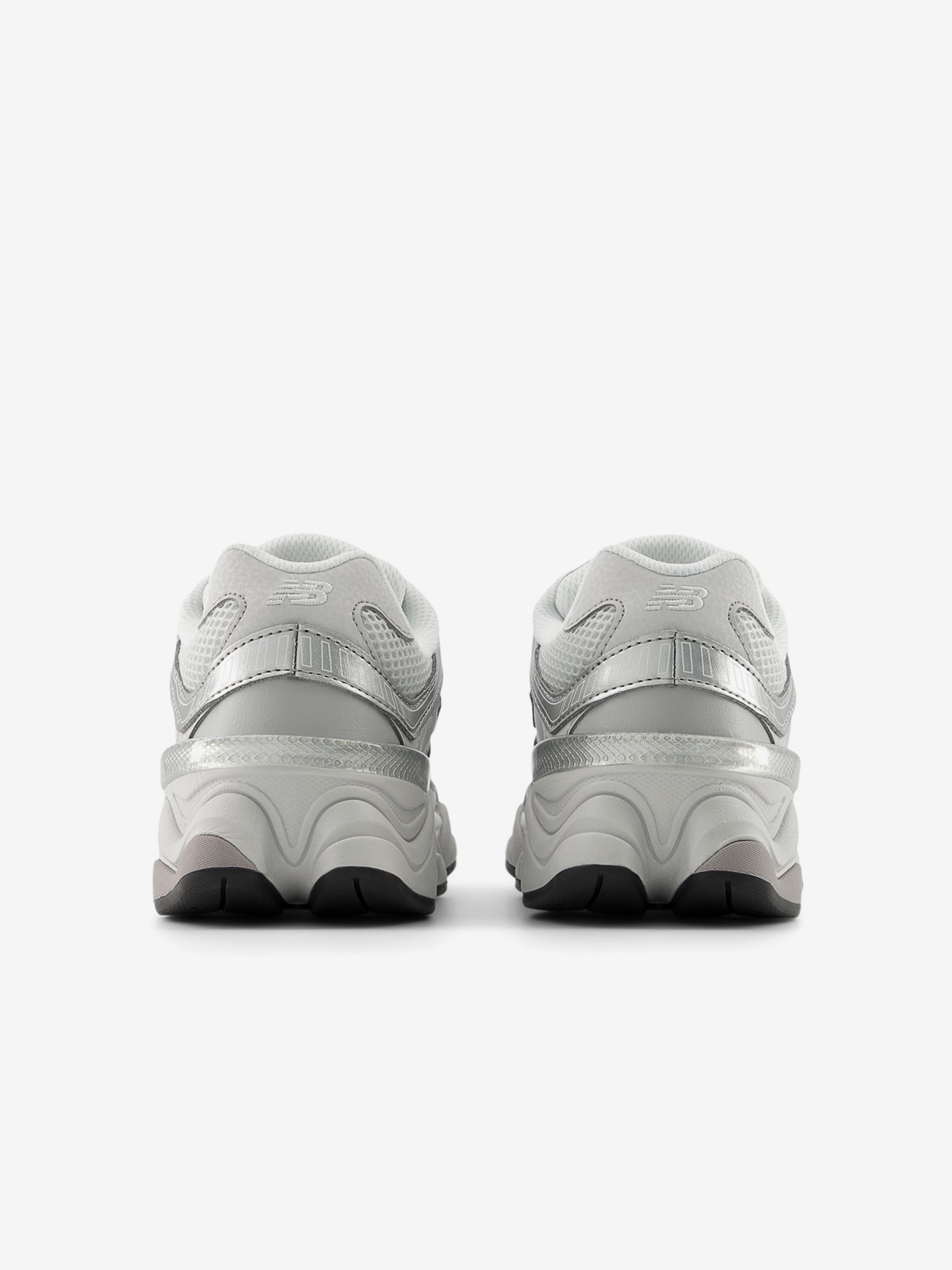 Zapatillas New Balance G9060 V1 Grises, Plateadas y Blancas J
