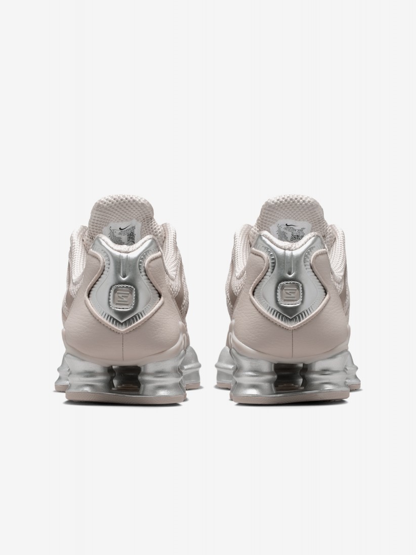 Zapatillas Nike Shox TL SE Beige y Plateadas Para Mujer