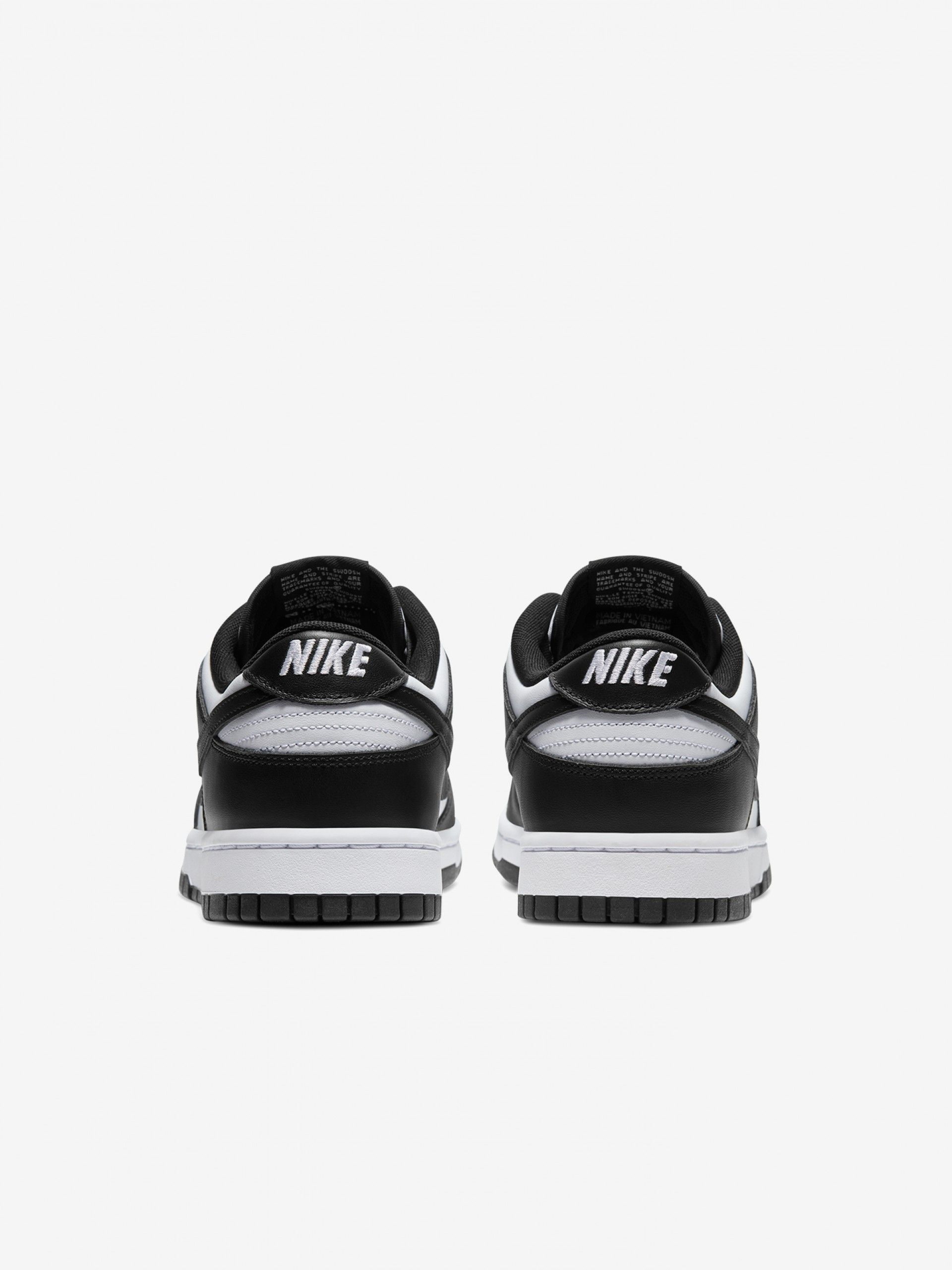 Sapatilhas Nike Dunk Low Retro Pretas e Brancas