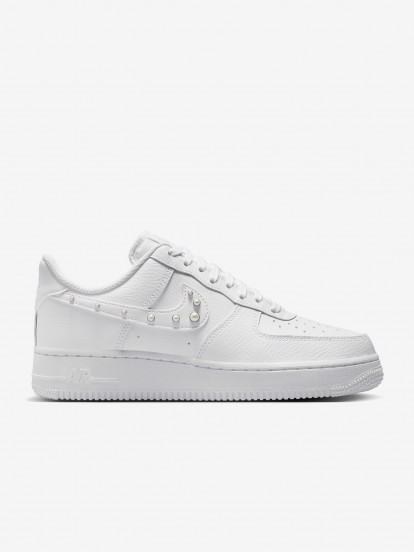 Nike Air Force 1 07 Low White Sneakers For Women