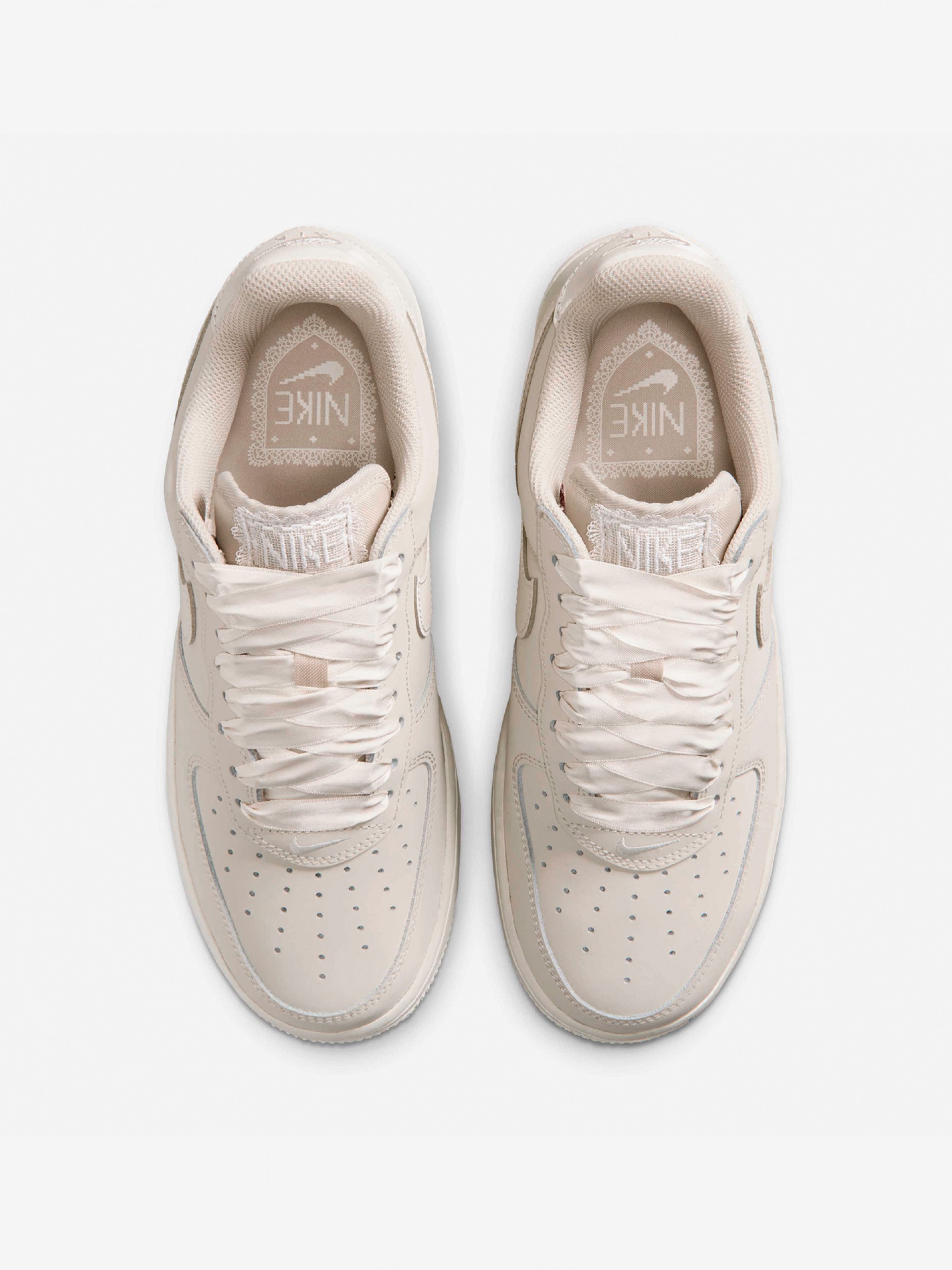 Sapatilhas Nike Air Force 1 Retro Premium Bege Para Mulher